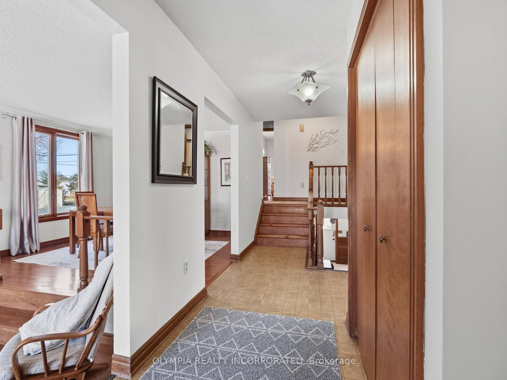 Photo 2 of 3640 Rapids View Drive, Niagara Falls, Chippawa — HOMEH