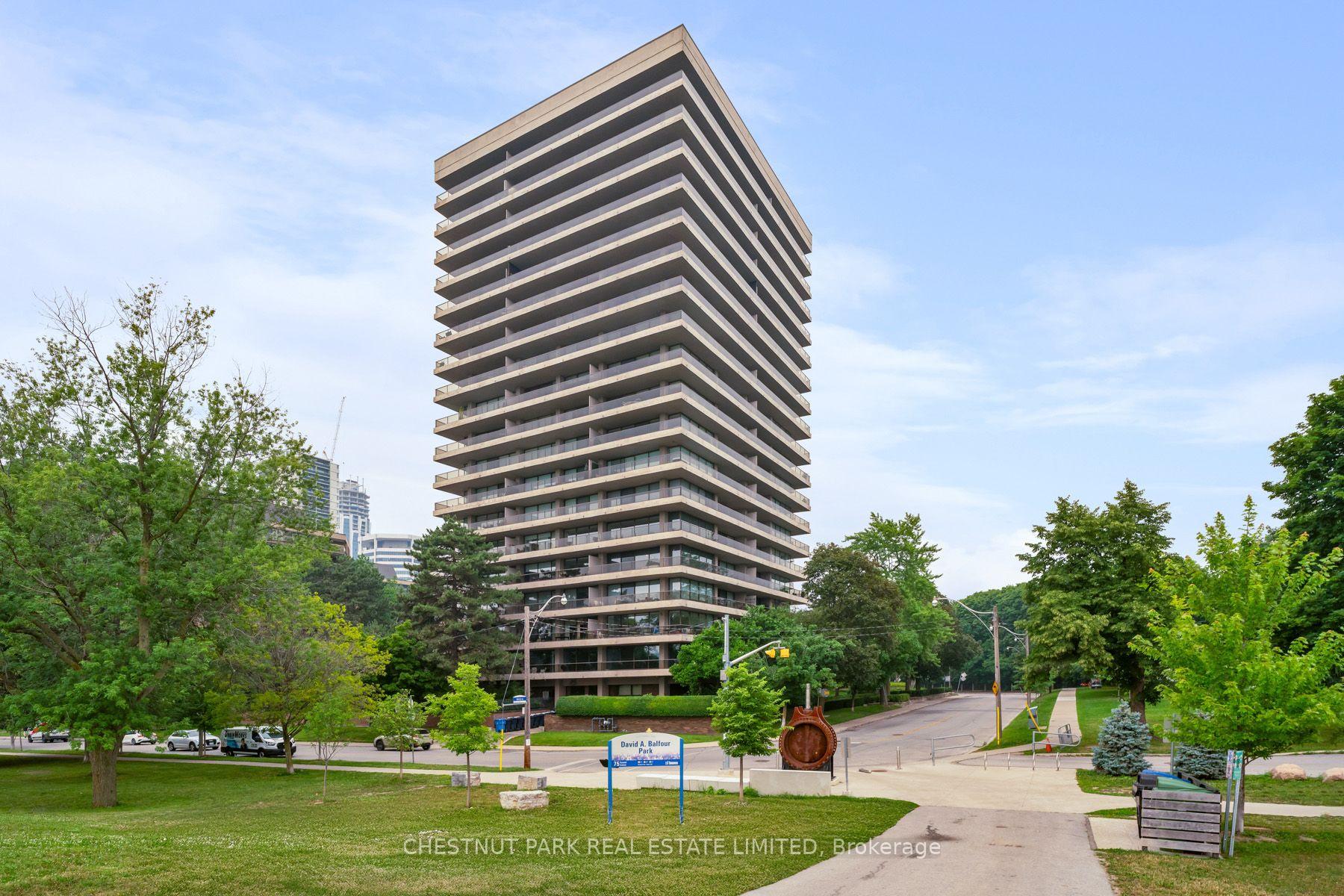 Photo 1 of Unit 501, 10 Avoca Avenue, Toronto, Rosedale-Moore Park — HOMEH