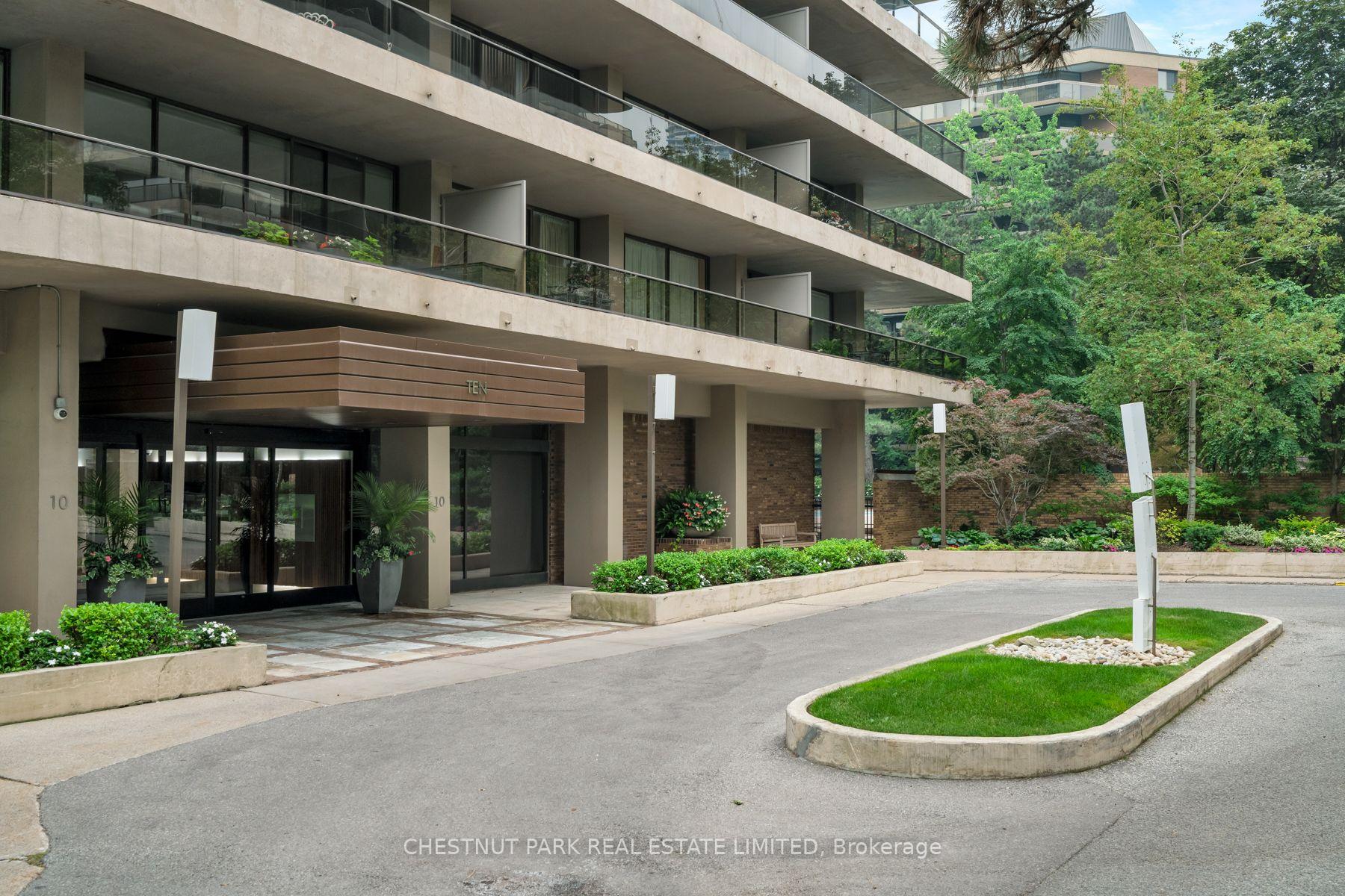 Photo 2 of Unit 501, 10 Avoca Avenue, Toronto, Rosedale-Moore Park — HOMEH