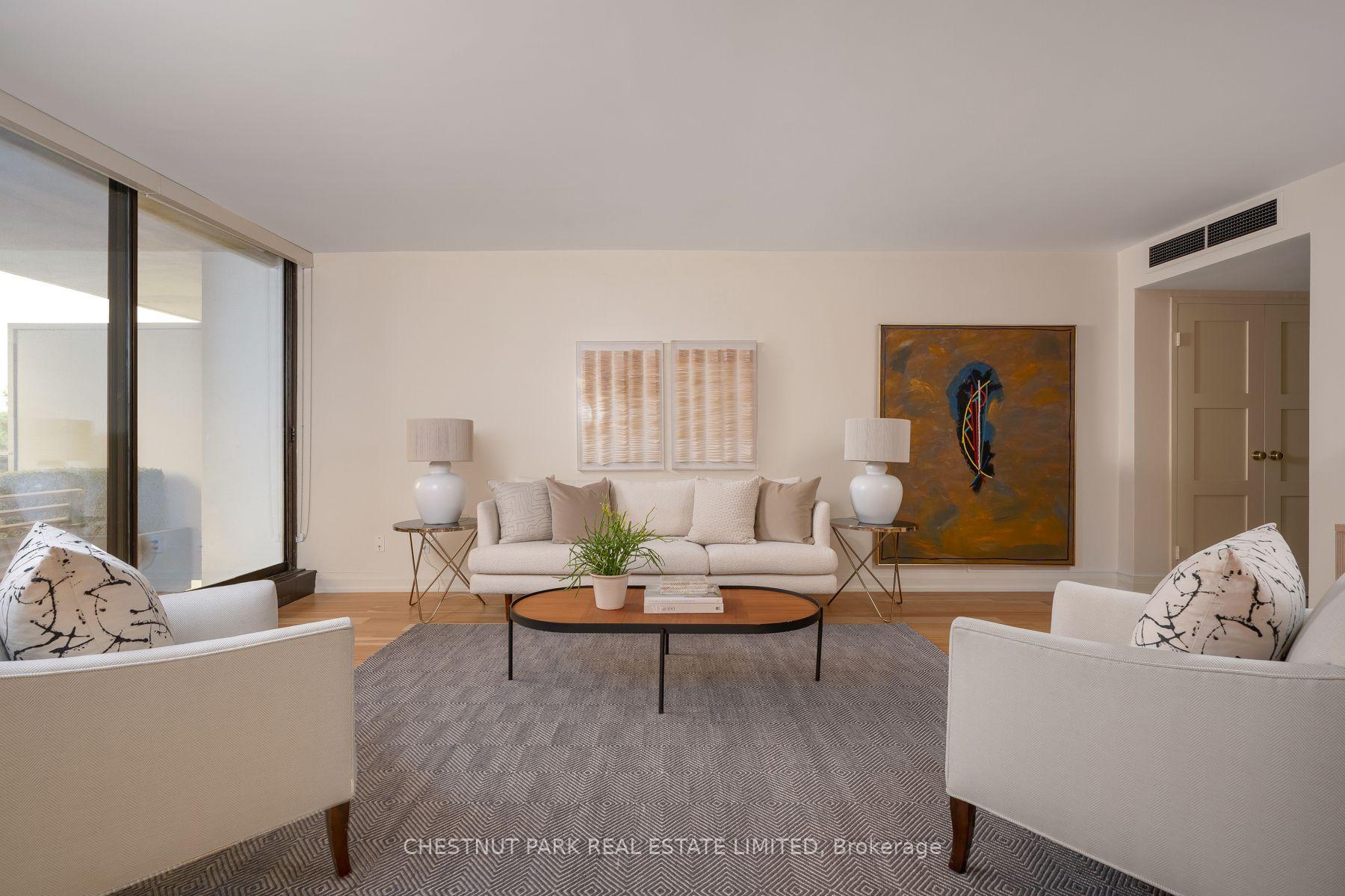Photo 9 of Unit 501, 10 Avoca Avenue, Toronto, Rosedale-Moore Park — HOMEH