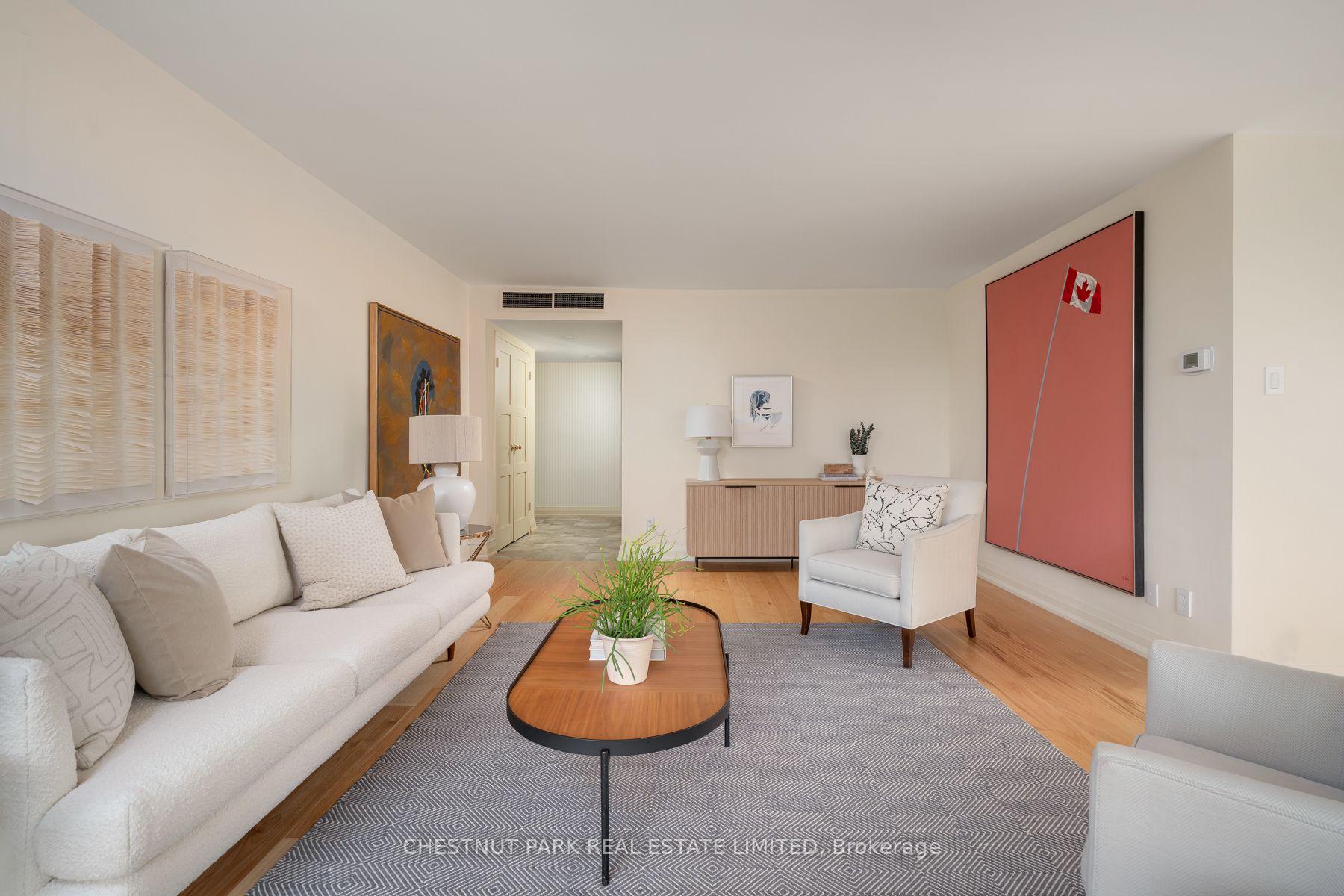 Photo 11 of Unit 501, 10 Avoca Avenue, Toronto, Rosedale-Moore Park — HOMEH