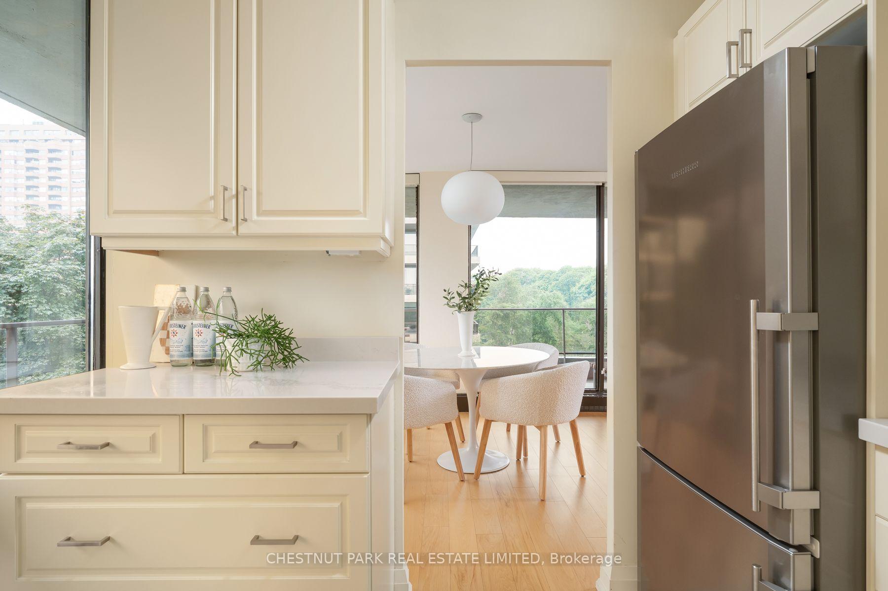 Photo 17 of Unit 501, 10 Avoca Avenue, Toronto, Rosedale-Moore Park — HOMEH