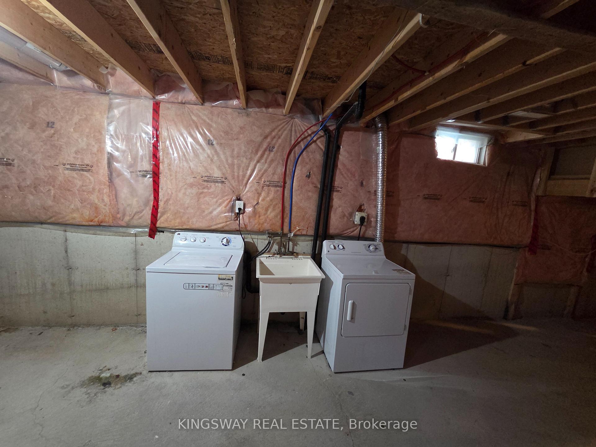 Photo 53 of 28 Tidemore Heights, Hamilton, Lakeshore — HOMEH