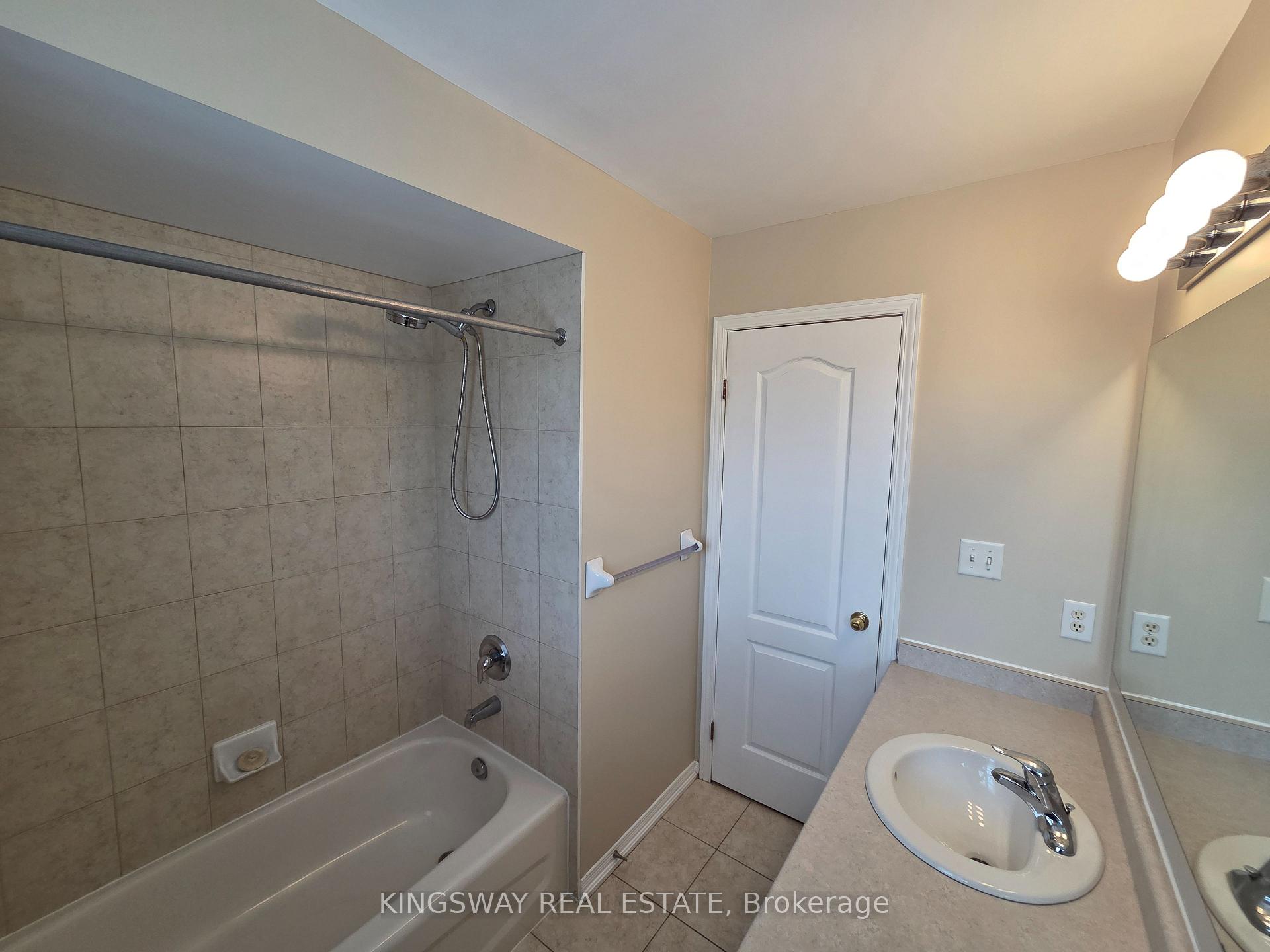 Photo 20 of 28 Tidemore Heights, Hamilton, Lakeshore — HOMEH
