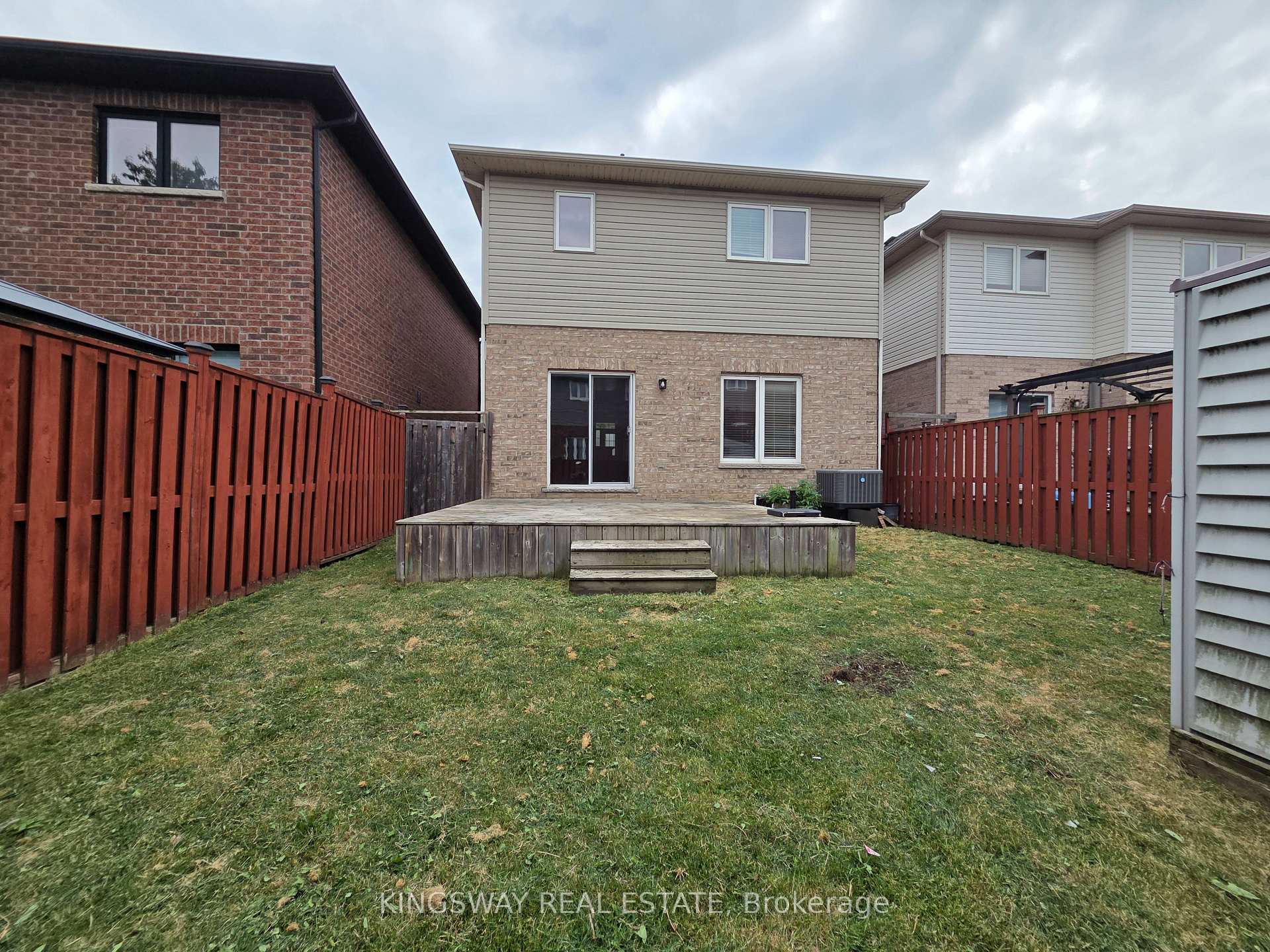 Photo 29 of 28 Tidemore Heights, Hamilton, Lakeshore — HOMEH