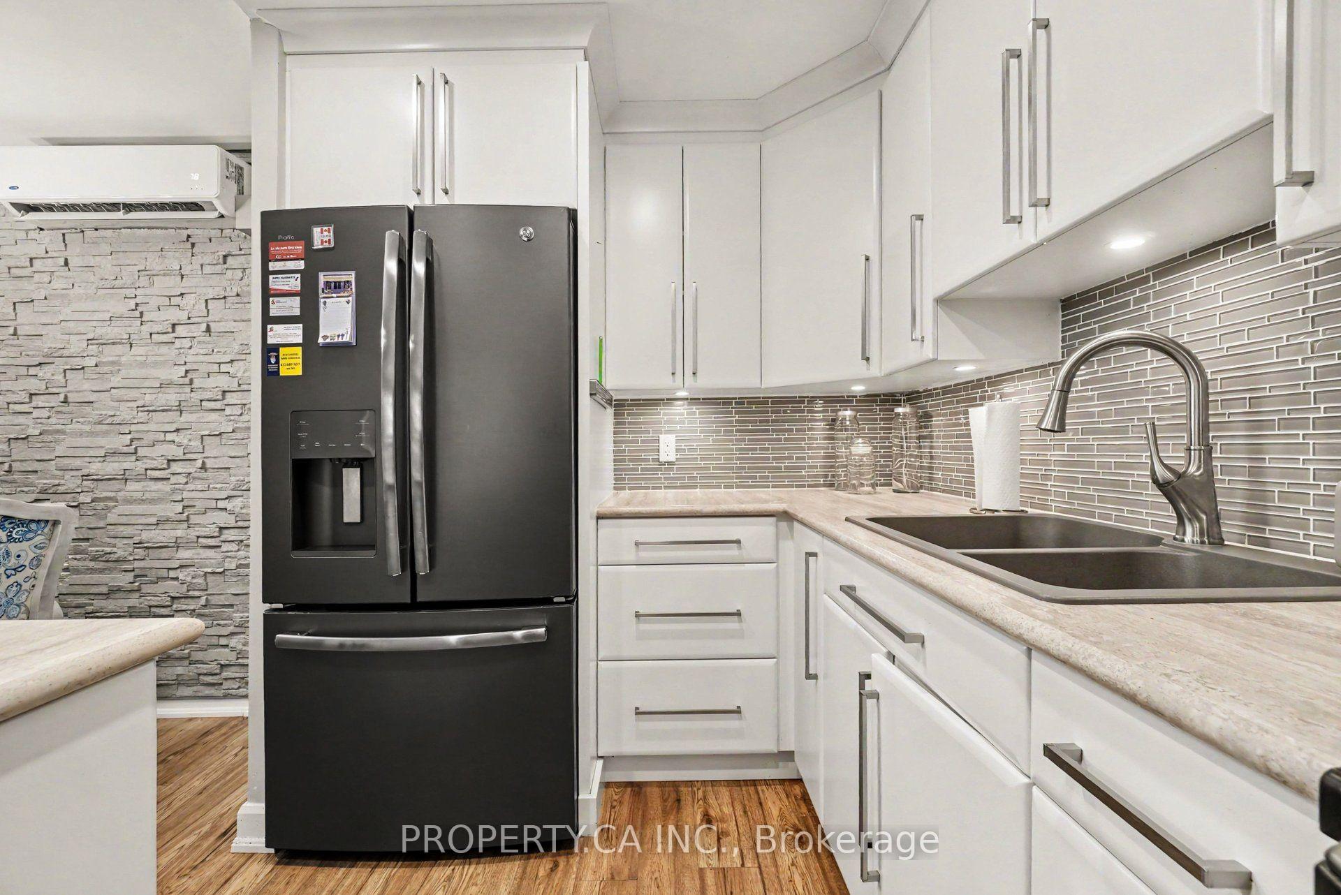 Photo 17 of Unit 805, 158A McArthur Avenue, Ottawa, Vanier — HOMEH