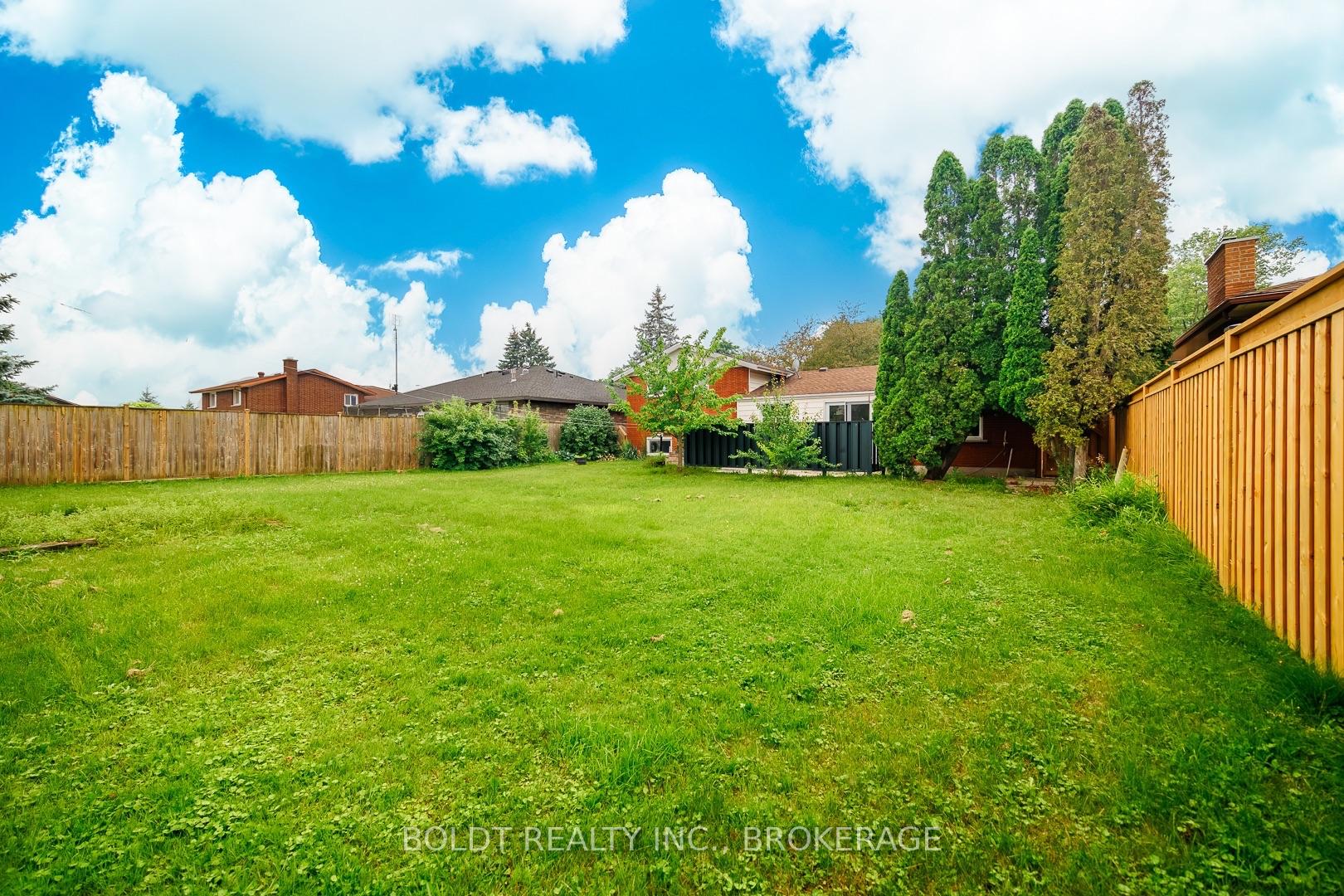 Photo 8 of 8 Pamela Drive, Thorold, Confederation Heights — HOMEH