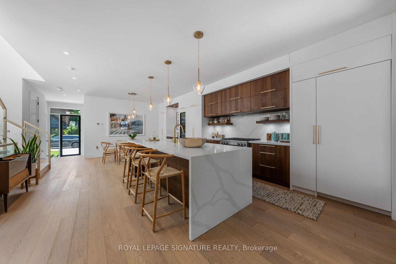 Photo 9 of 20 Duart Park Road, Toronto, The Beaches — HOMEH