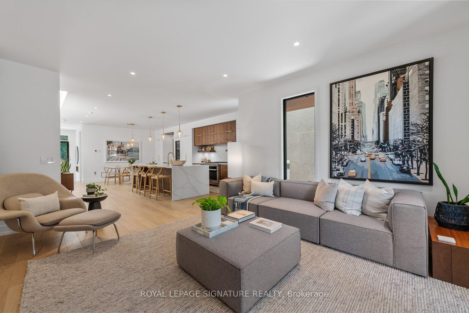 Photo 13 of 20 Duart Park Road, Toronto, The Beaches — HOMEH