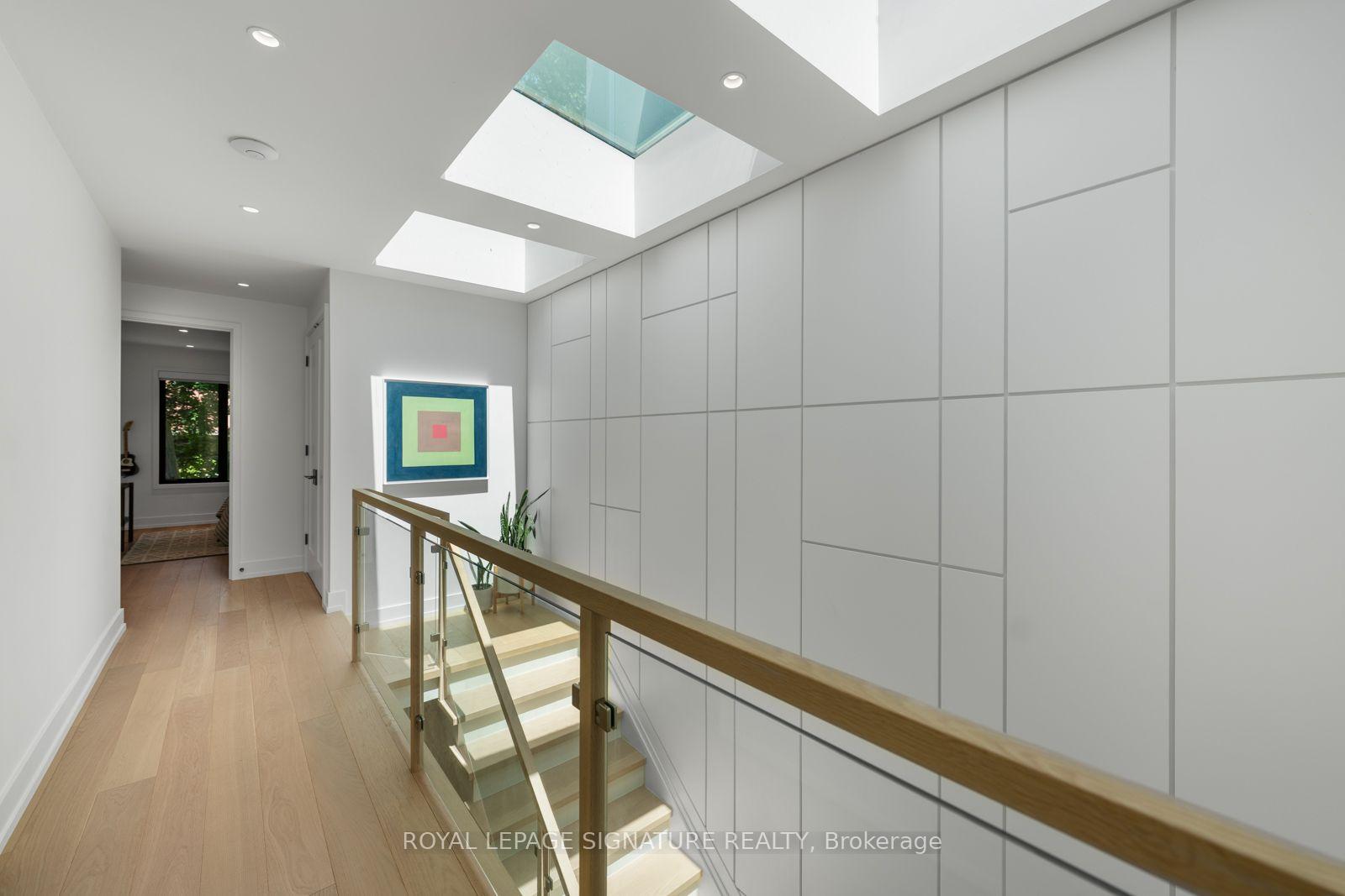 Photo 16 of 20 Duart Park Road, Toronto, The Beaches — HOMEH