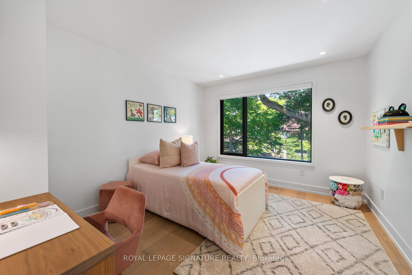 Photo 19 of 20 Duart Park Road, Toronto, The Beaches — HOMEH