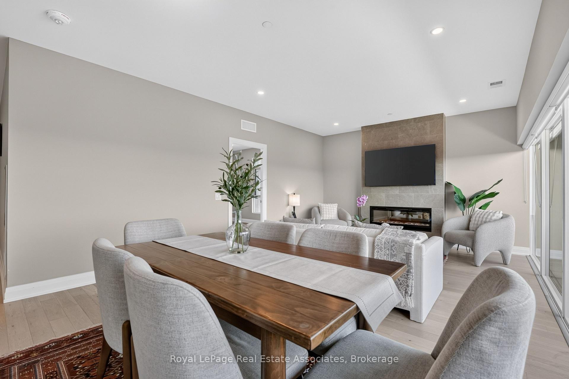 Photo 13 of Unit 612, 71 Wyndham Street S, Guelph, St. Patrick's Ward — HOMEH
