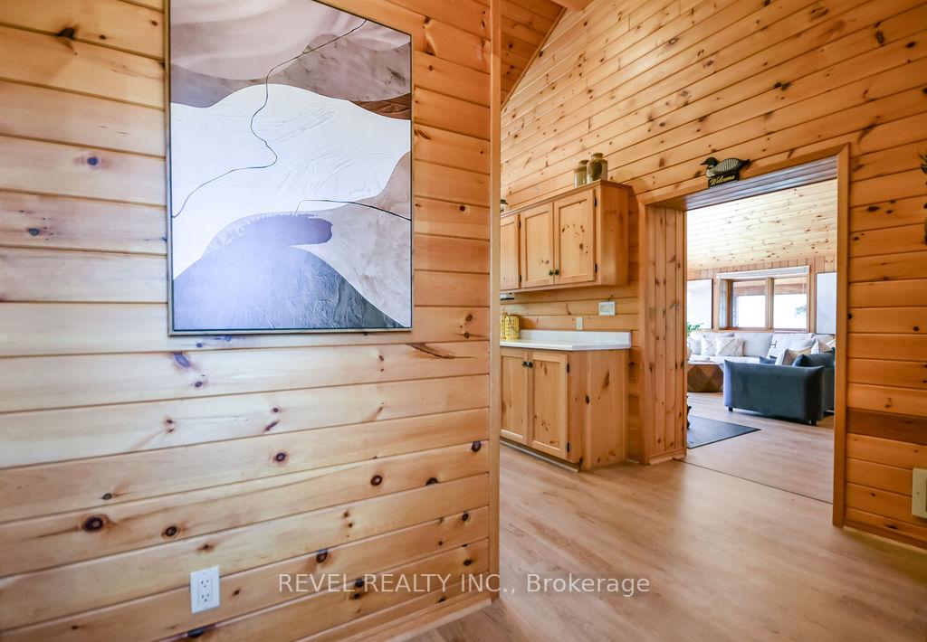 Photo 4 of 180 Lake Road, Georgian Bay, Baxter — HOMEH