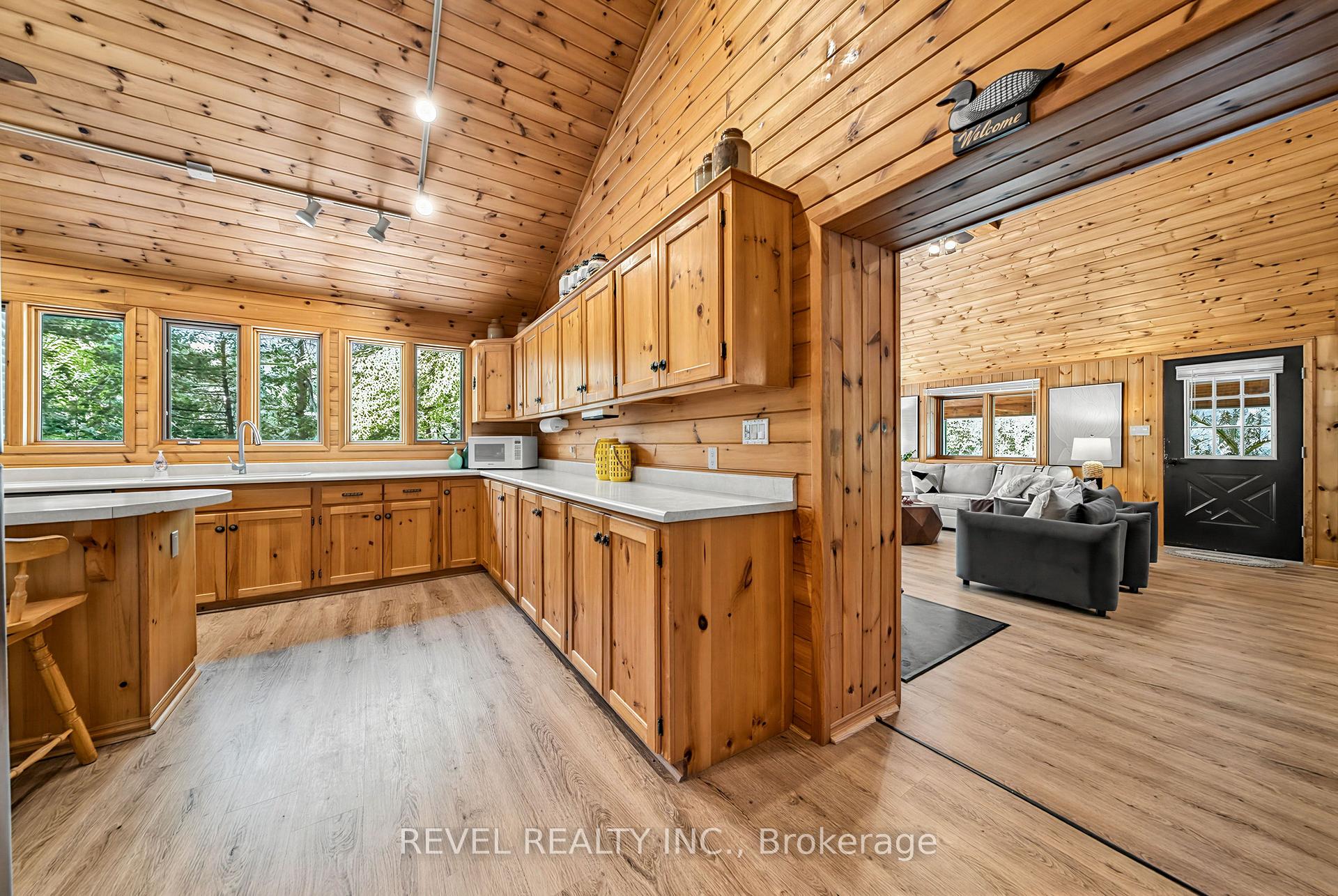 Photo 5 of 180 Lake Road, Georgian Bay, Baxter — HOMEH