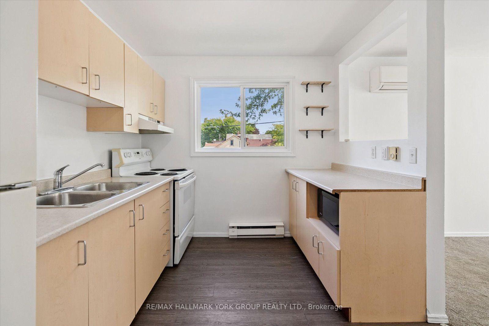 Photo 9 of 948 Lake Drive E, Georgina, Sutton & Jackson's Point — HOMEH