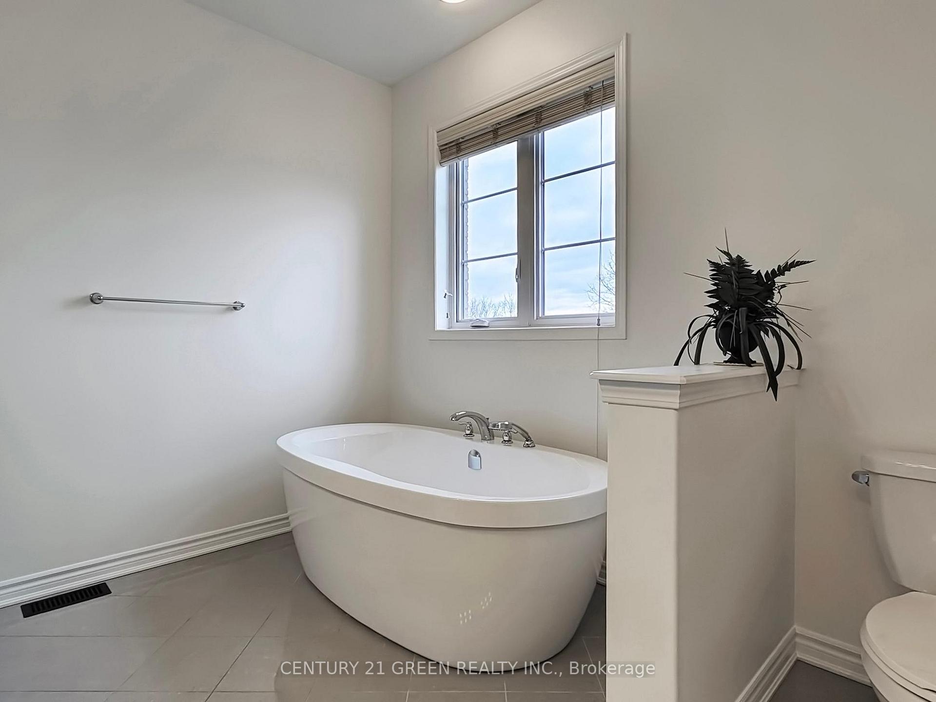 Photo 29 of 1229 Sweetfern Crescent, Milton, Cobban — HOMEH