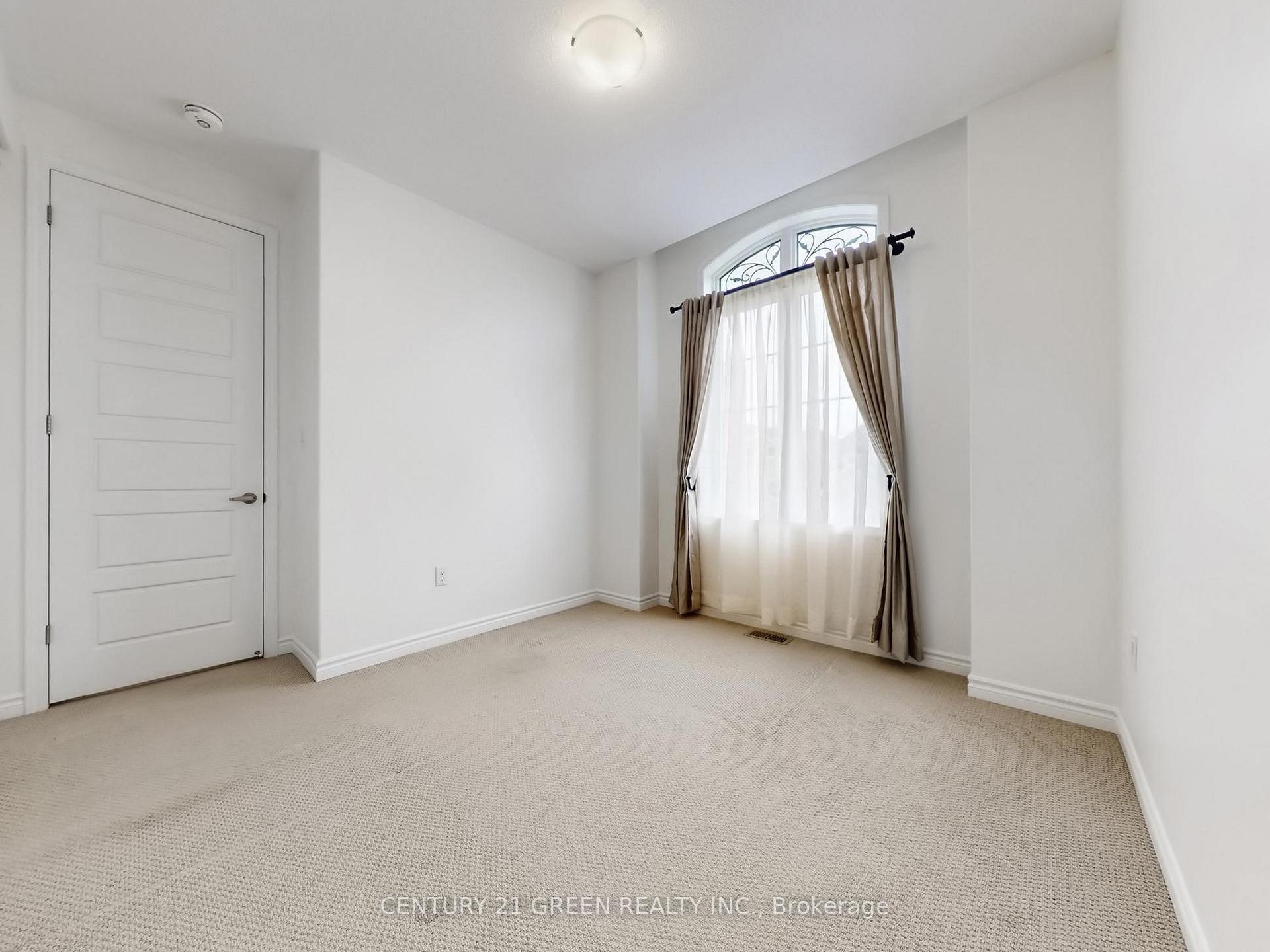 Photo 32 of 1229 Sweetfern Crescent, Milton, Cobban — HOMEH