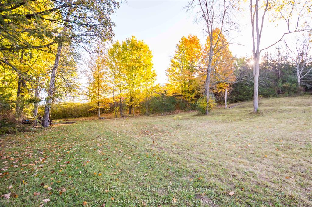 Photo 2 of 863 Gunter Settlement Road, Quinte West, Murray Ward — HOMEH
