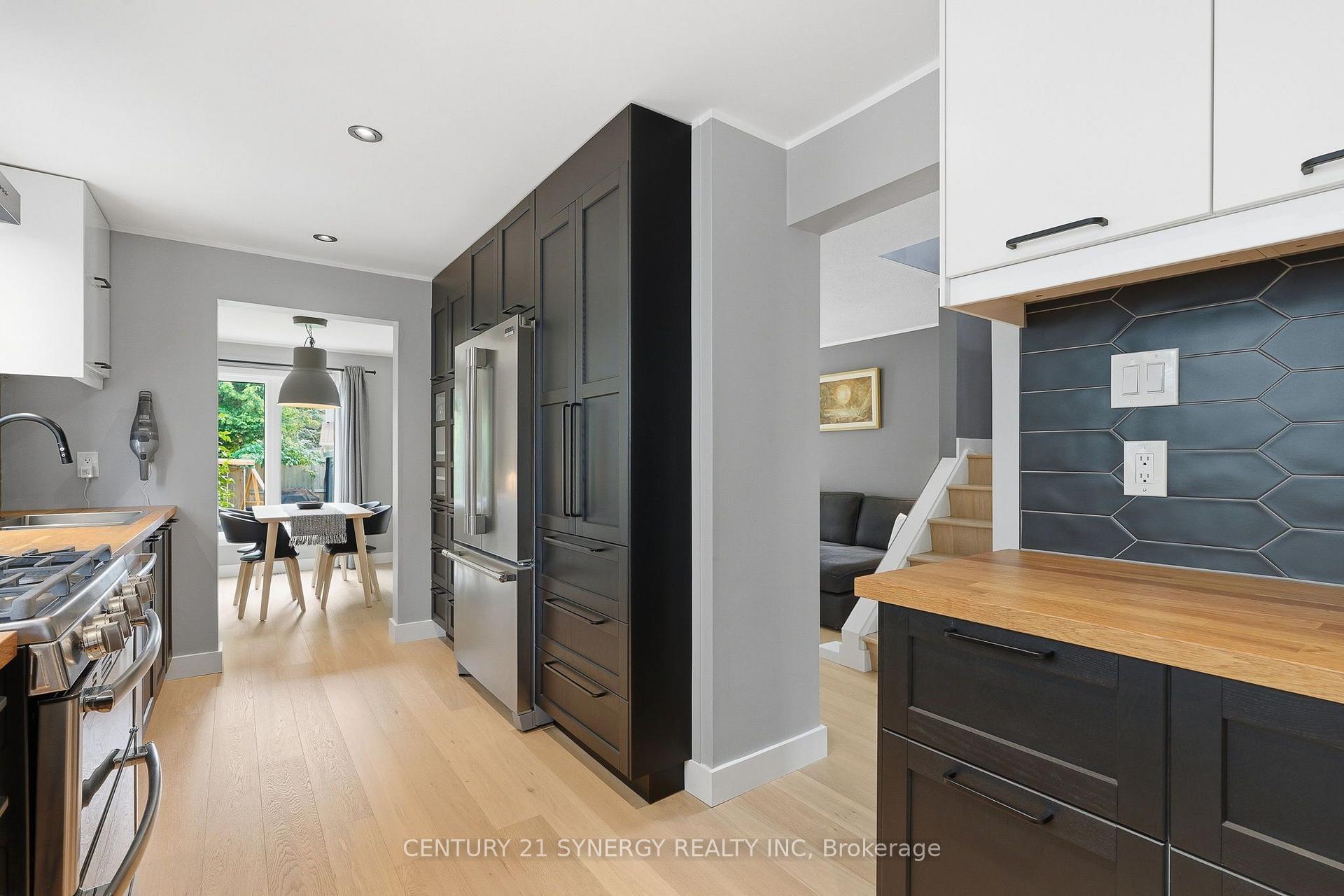 Photo 18 of 6058 Forestglen Crescent, Ottawa, Chapel Hill — HOMEH