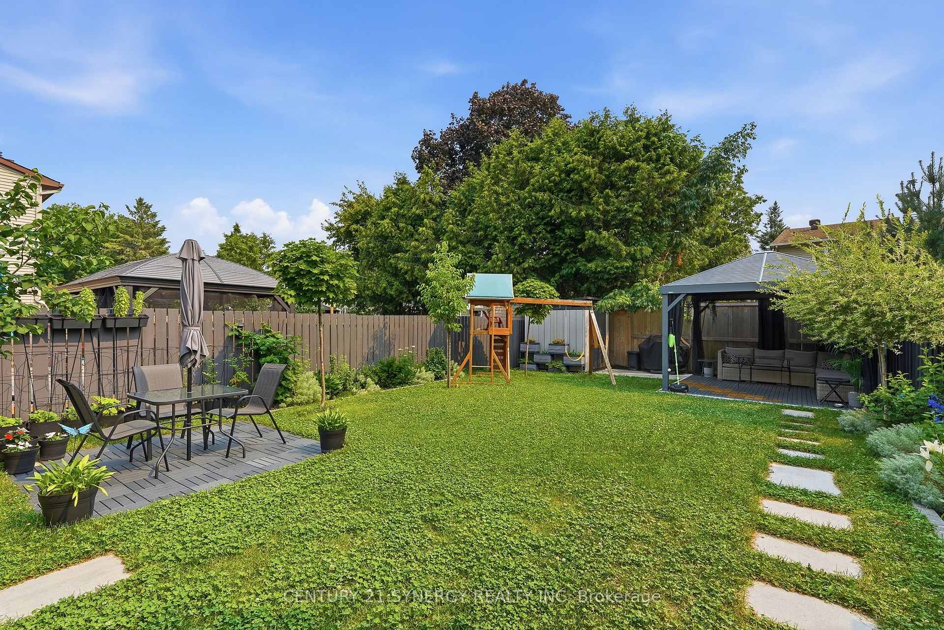 Photo 32 of 6058 Forestglen Crescent, Ottawa, Chapel Hill — HOMEH