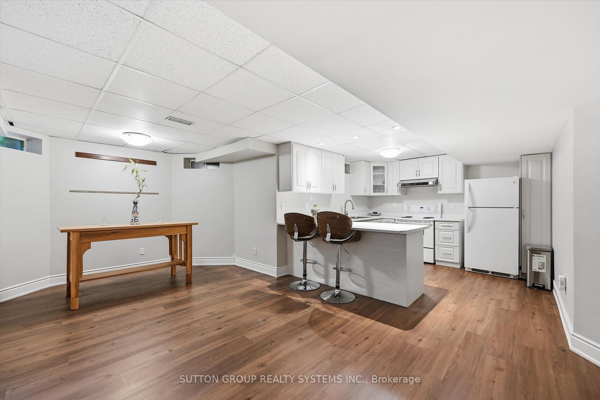 Photo 34 of 7 Arnhem Court, Hamilton, Waterdown — HOMEH