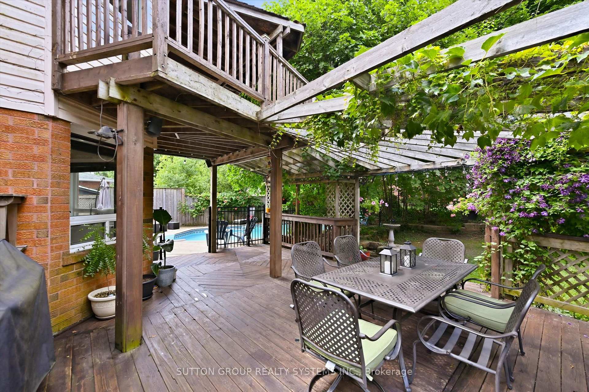 Photo 41 of 7 Arnhem Court, Hamilton, Waterdown — HOMEH