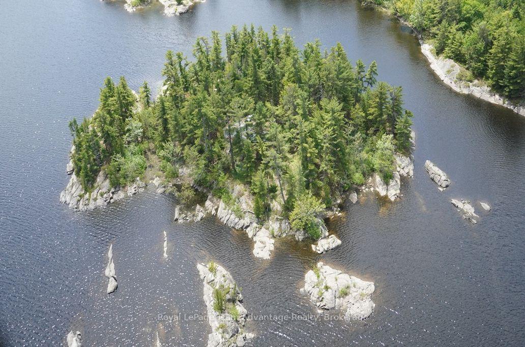 Front of TP3411 Island French River