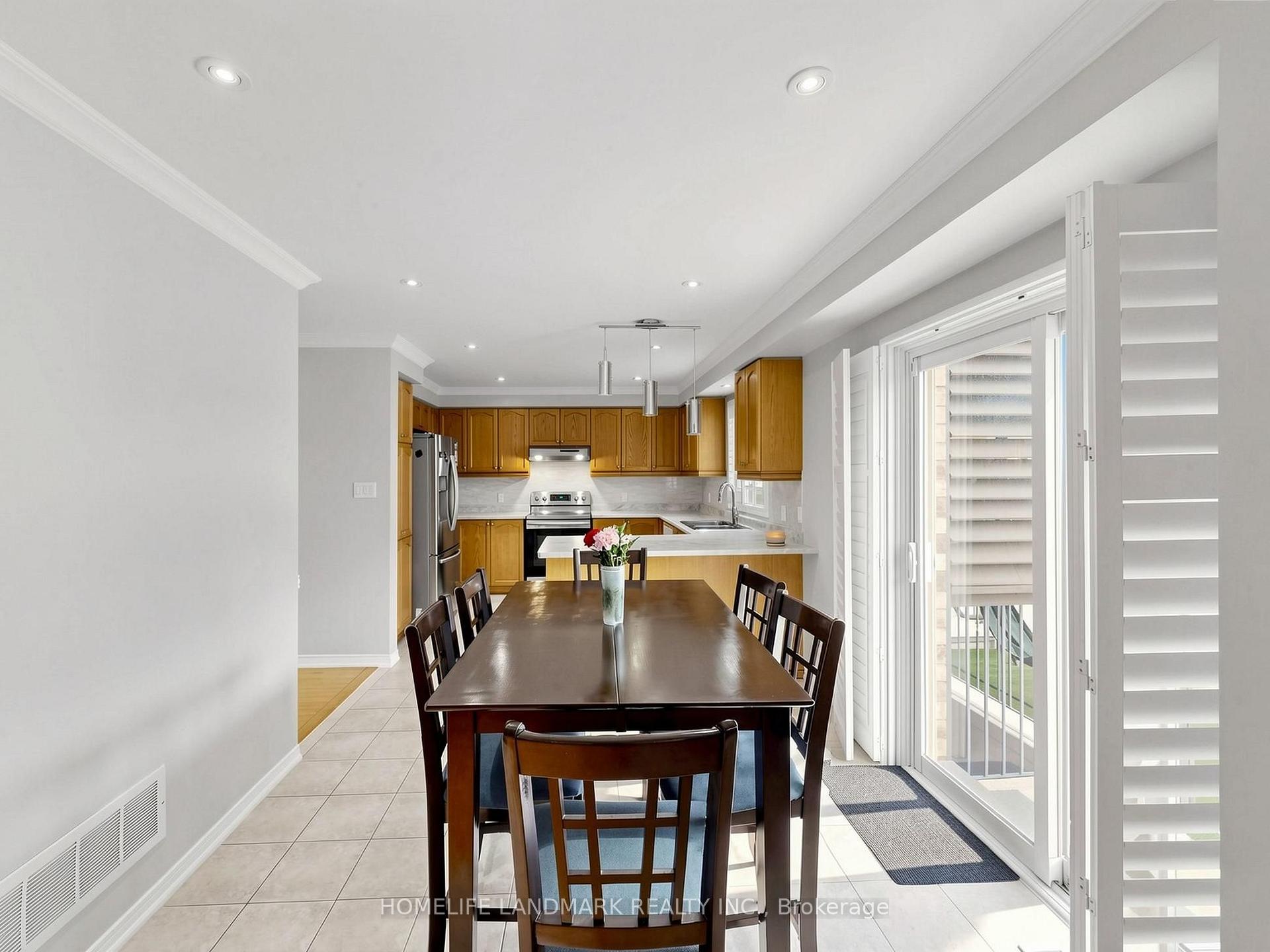 Photo 14 of 19 Citronella Lane, Brampton, Sandringham-Wellington — HOMEH