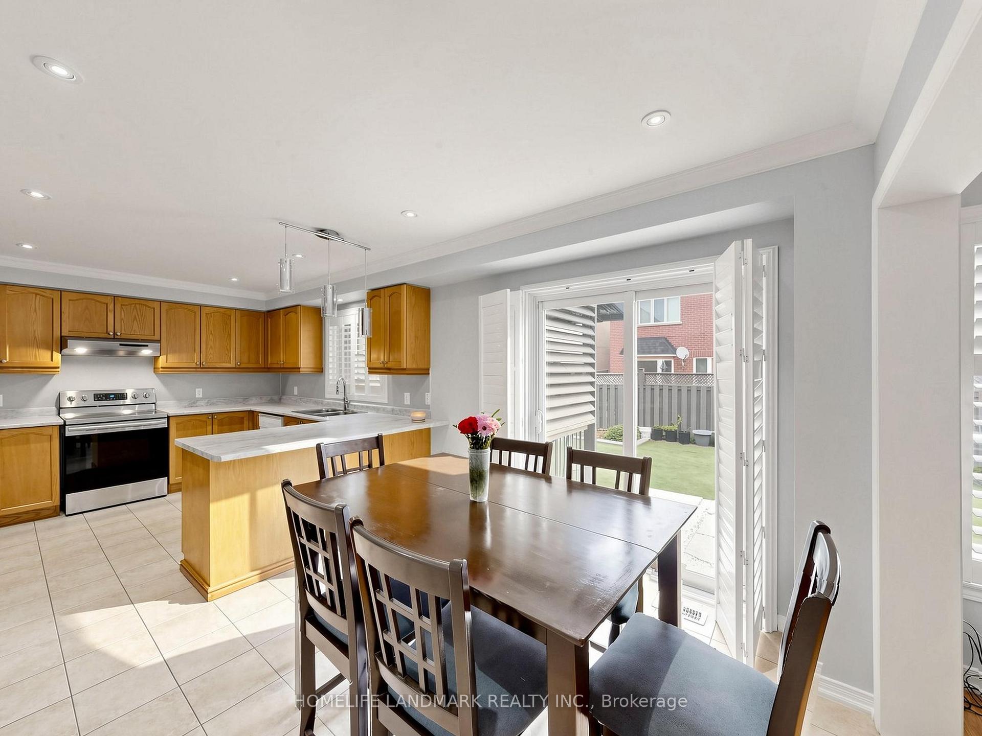 Photo 15 of 19 Citronella Lane, Brampton, Sandringham-Wellington — HOMEH