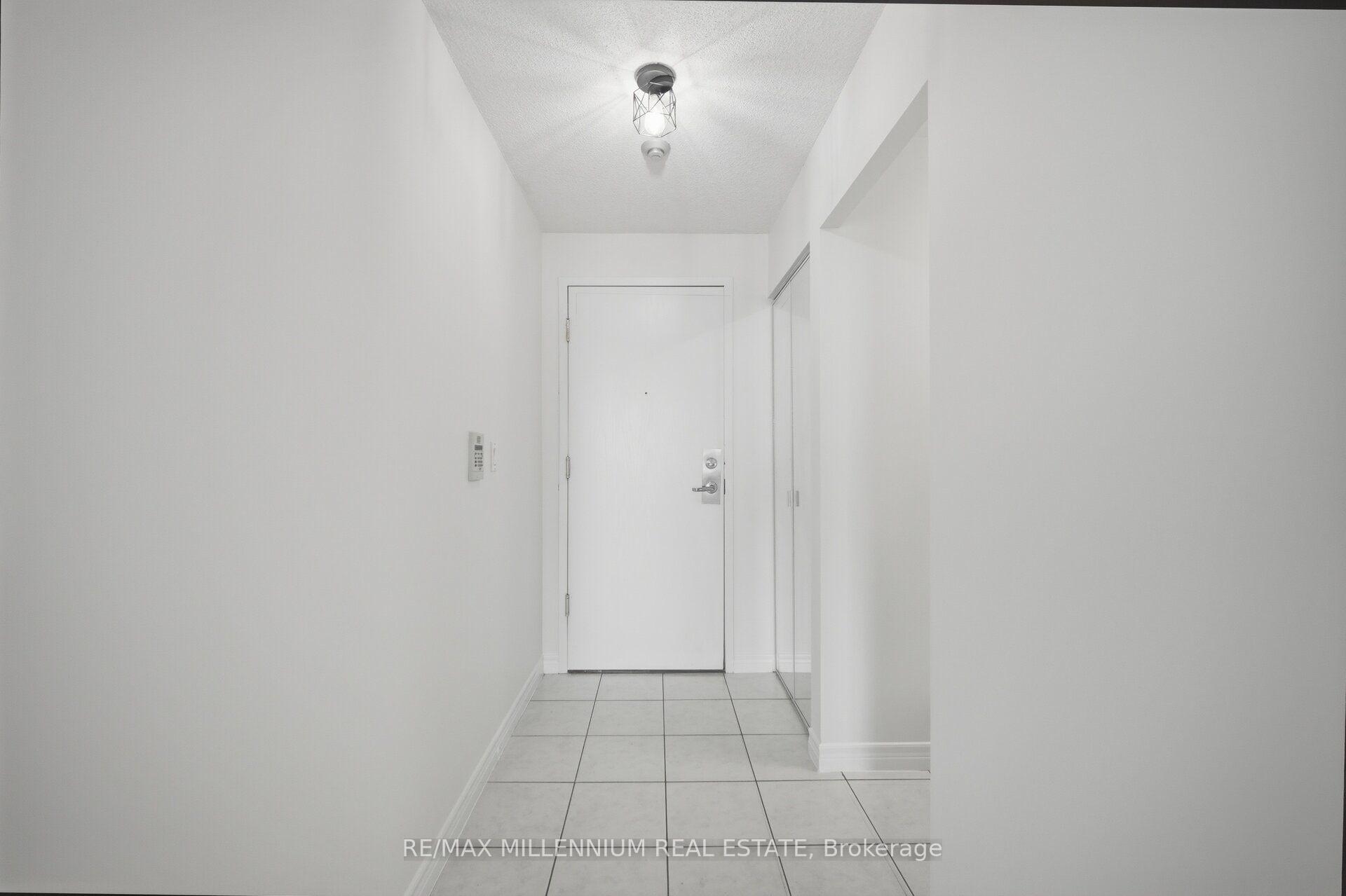 Photo 8 of Unit 1532, 68 Corporate Drive, Scarborough, Woburn — HOMEH