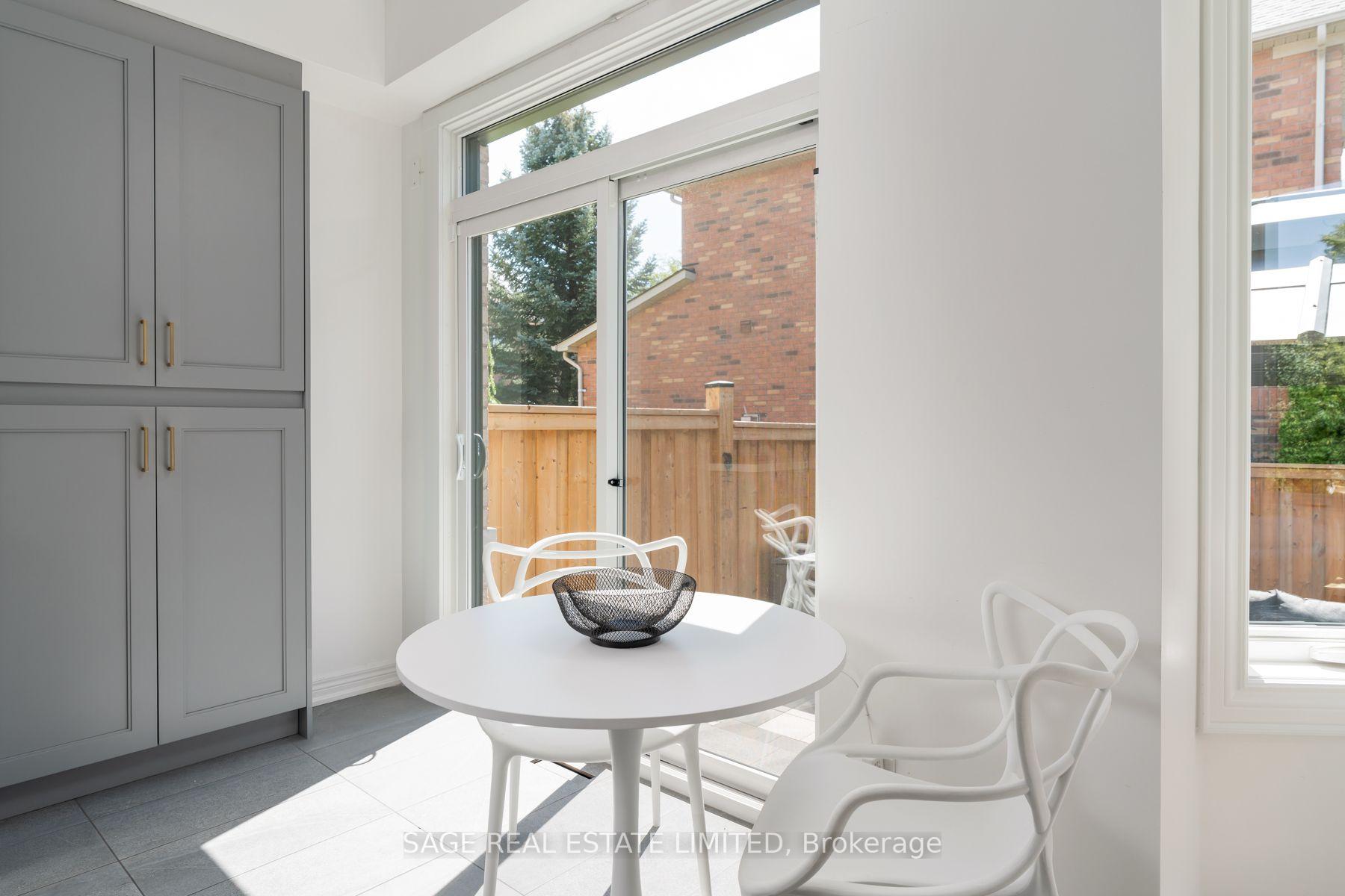Photo 9 of 51 Pedersen Drive, Aurora, Bayview Wellington — HOMEH