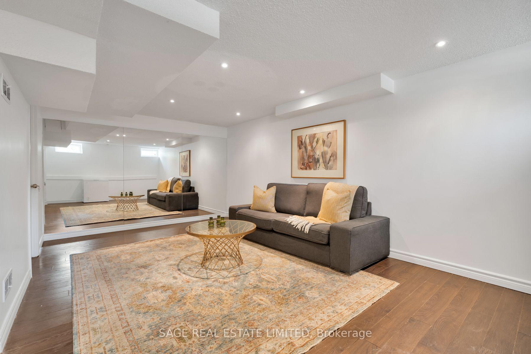 Photo 27 of 51 Pedersen Drive, Aurora, Bayview Wellington — HOMEH