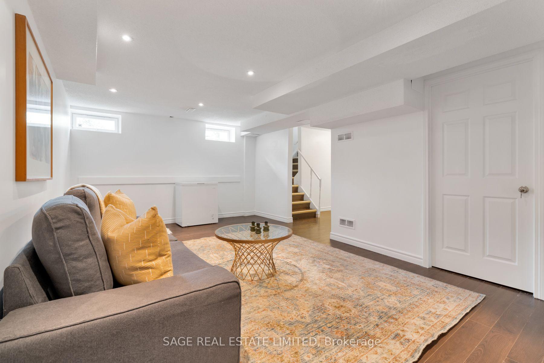 Photo 28 of 51 Pedersen Drive, Aurora, Bayview Wellington — HOMEH