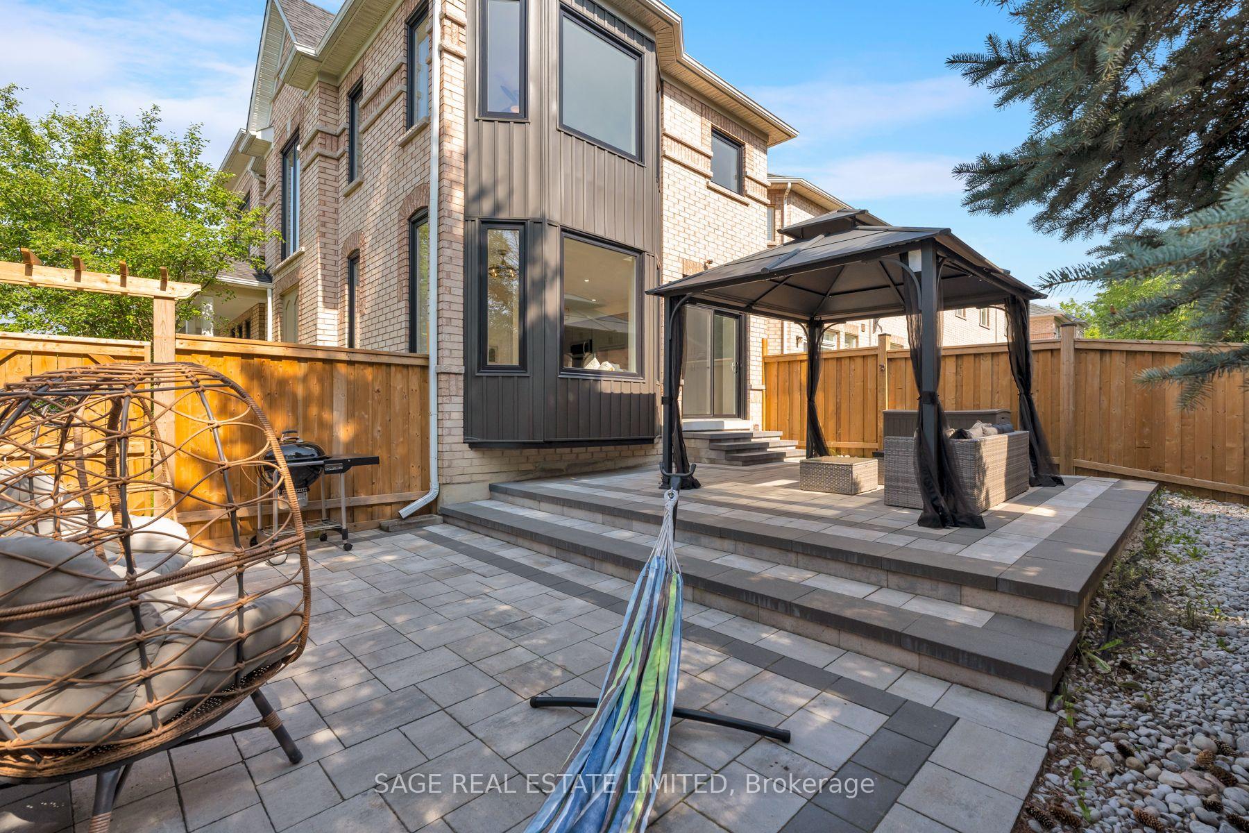 Photo 36 of 51 Pedersen Drive, Aurora, Bayview Wellington — HOMEH