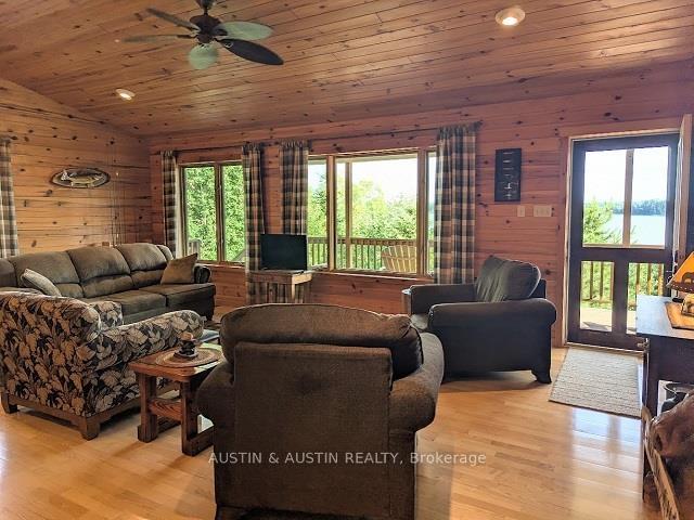 Photo 5 of 26 Harry Komm Drive, Machin — HOMEH