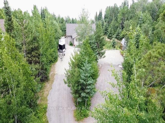 Photo 20 of 26 Harry Komm Drive, Machin — HOMEH