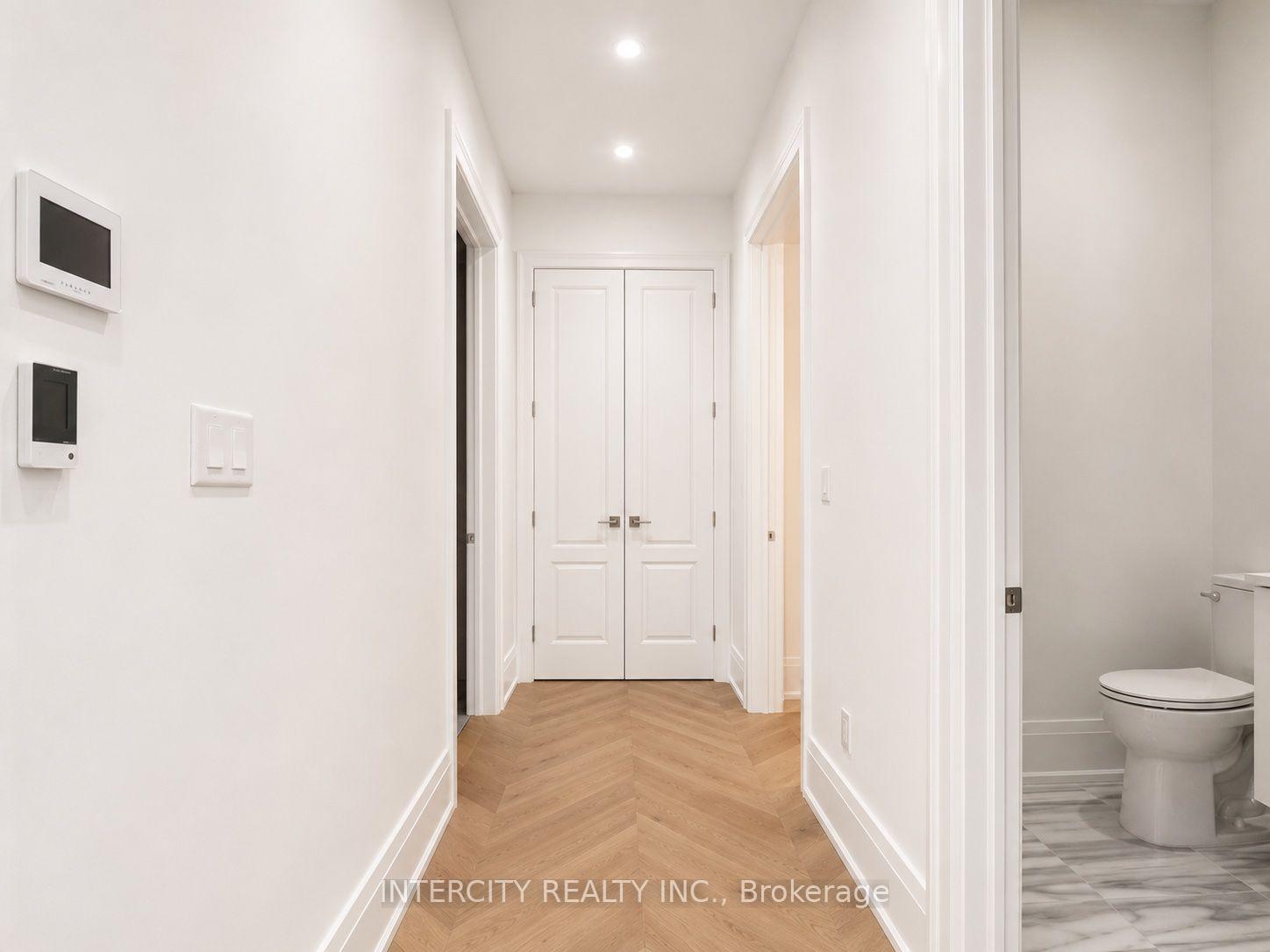 Photo 13 of 16 Creedmore Court, Vaughan, Kleinburg — HOMEH