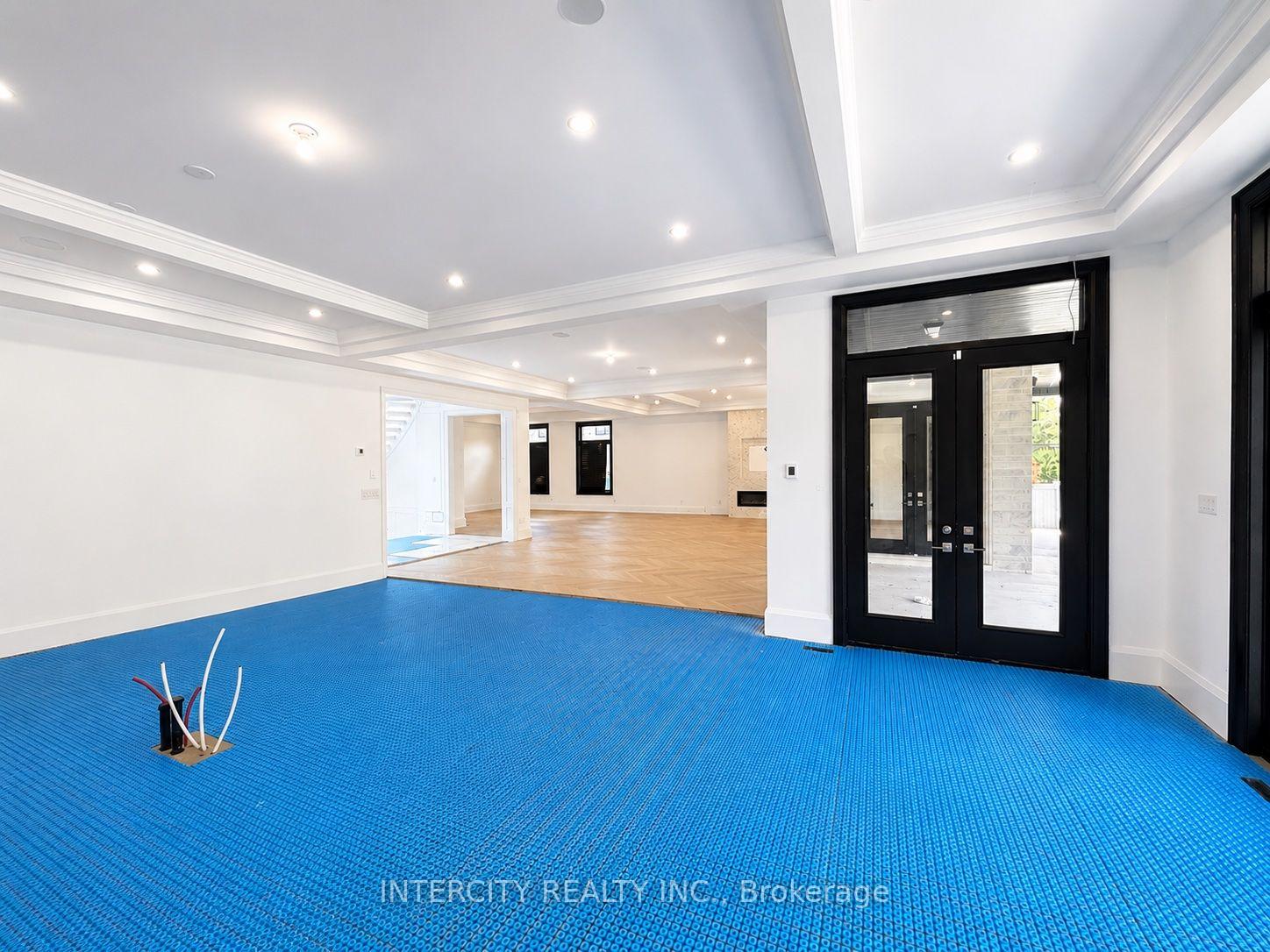 Photo 17 of 16 Creedmore Court, Vaughan, Kleinburg — HOMEH