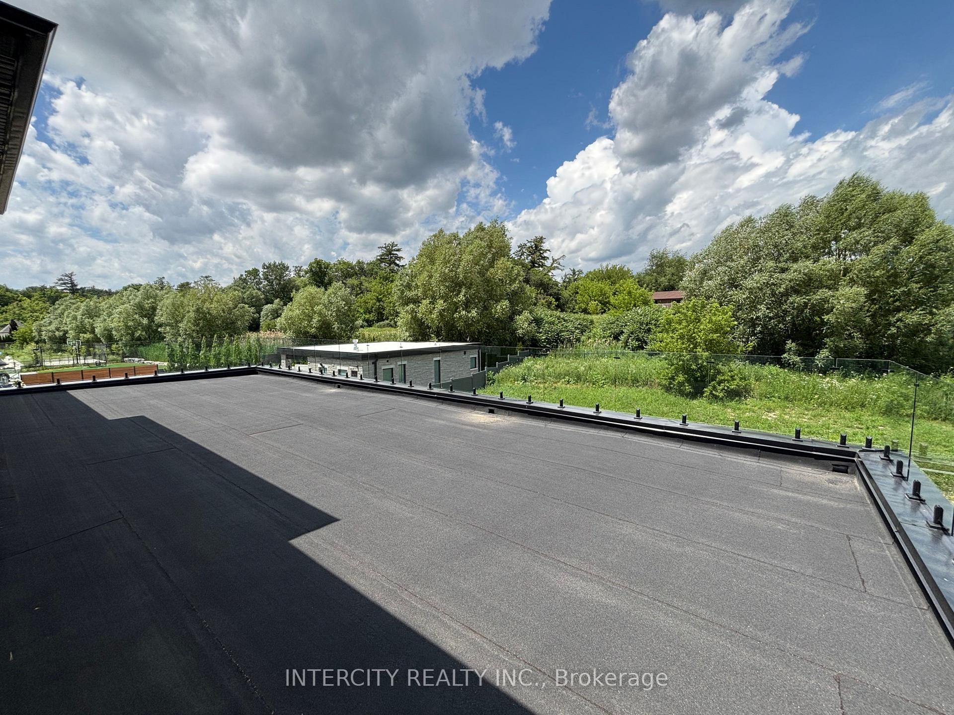 Photo 32 of 16 Creedmore Court, Vaughan, Kleinburg — HOMEH