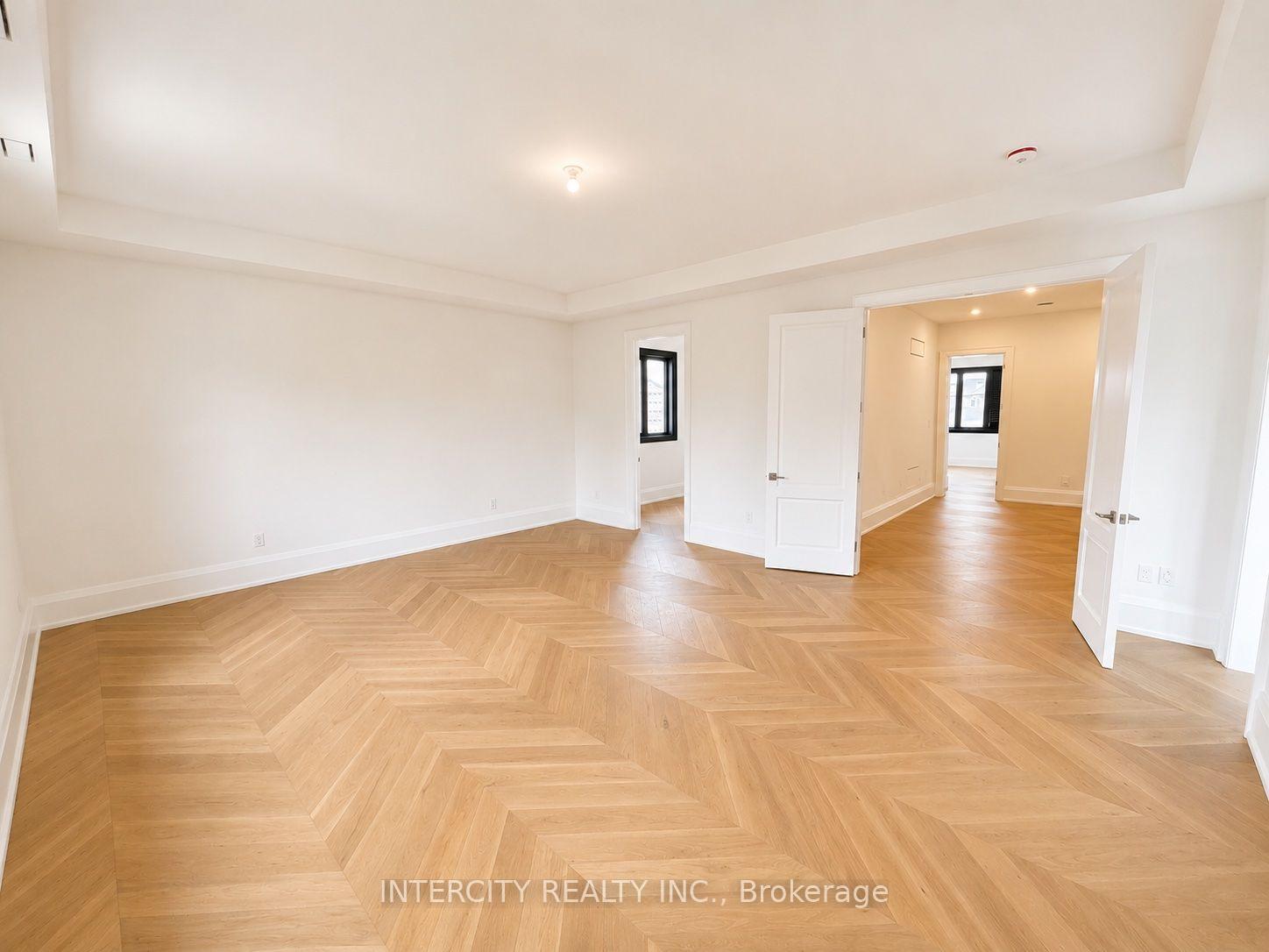 Photo 43 of 16 Creedmore Court, Vaughan, Kleinburg — HOMEH