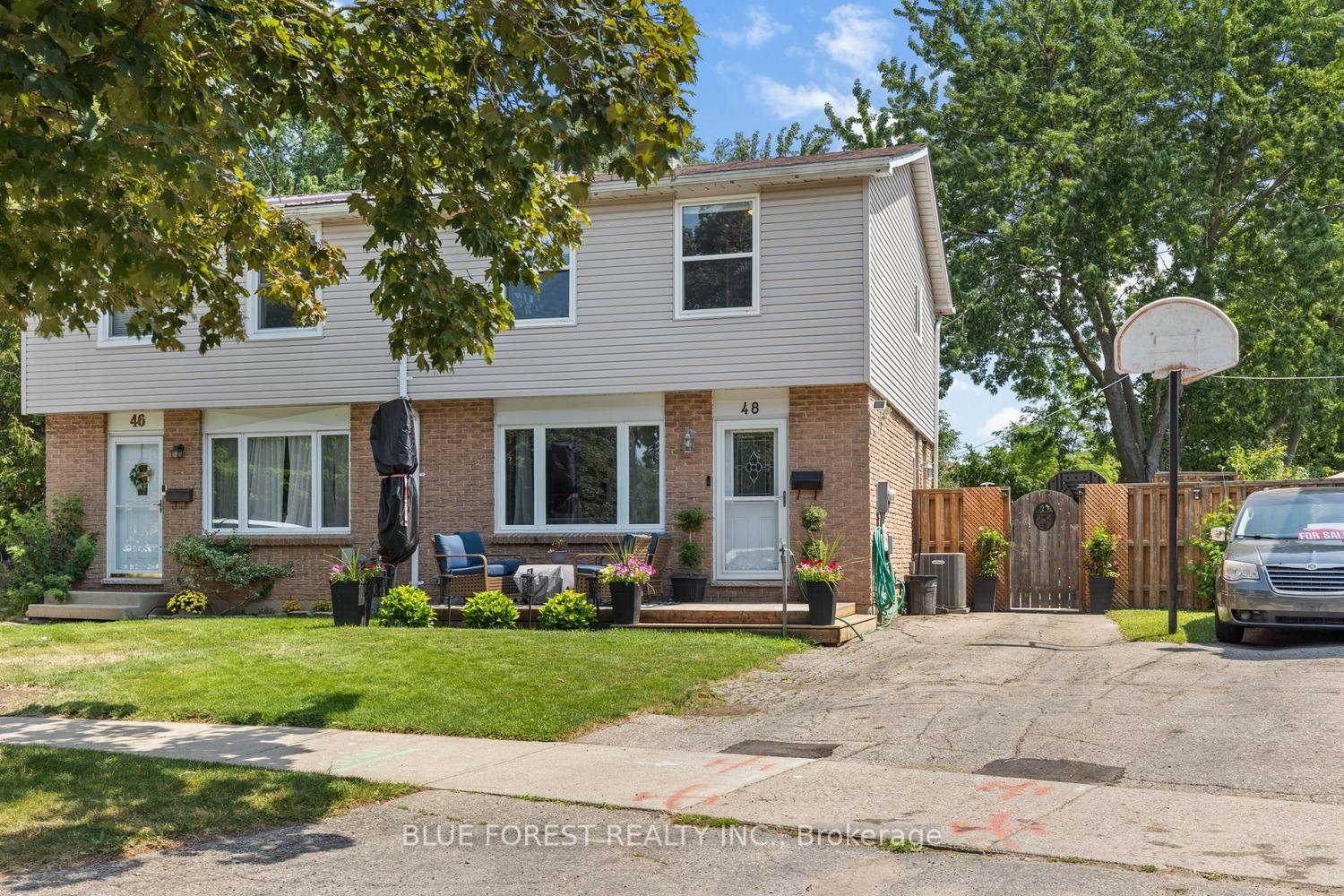 Front of 48 Rosamond Crescent