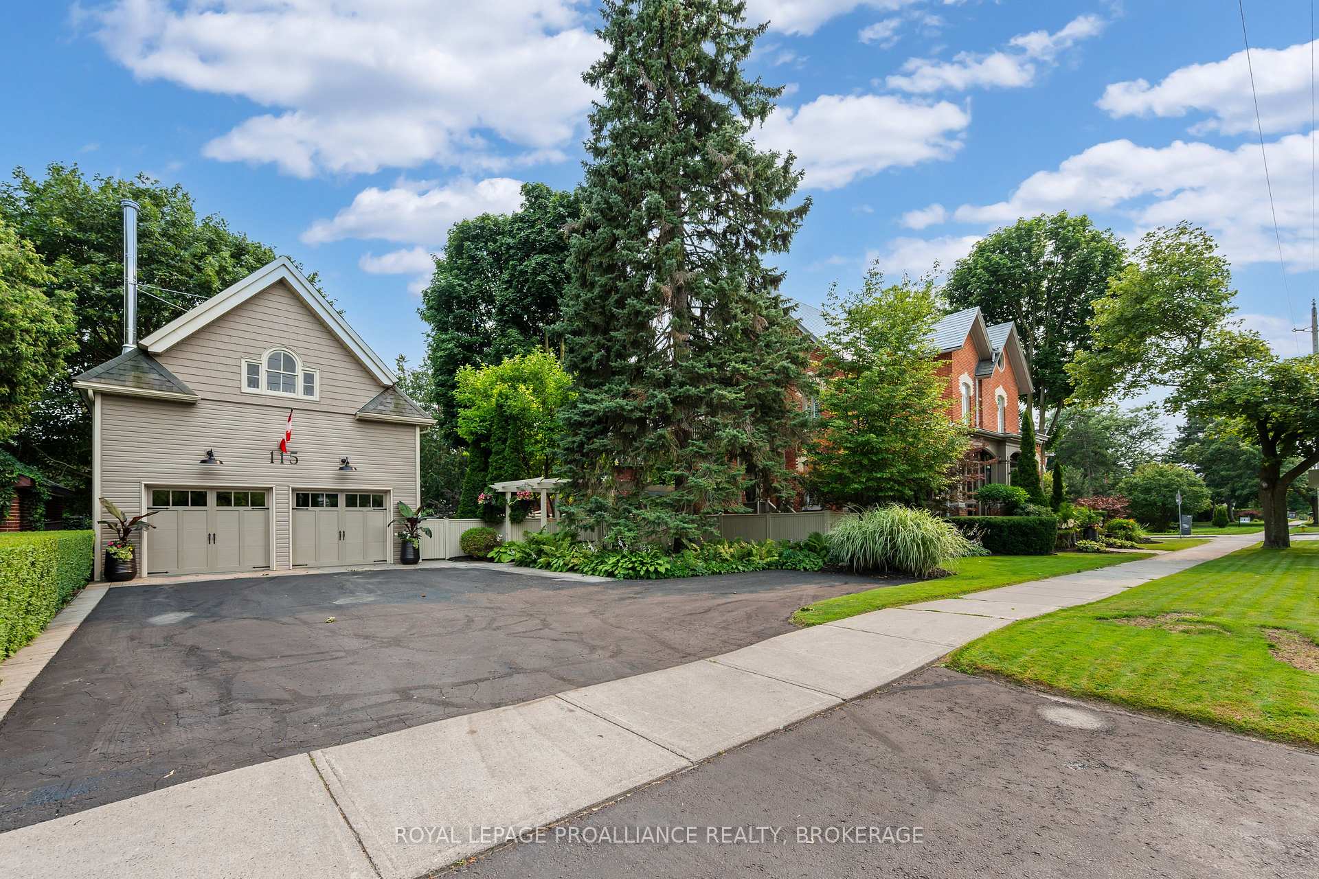 Photo 4 of 115 Bridge Street E, Belleville, Belleville Ward — HOMEH