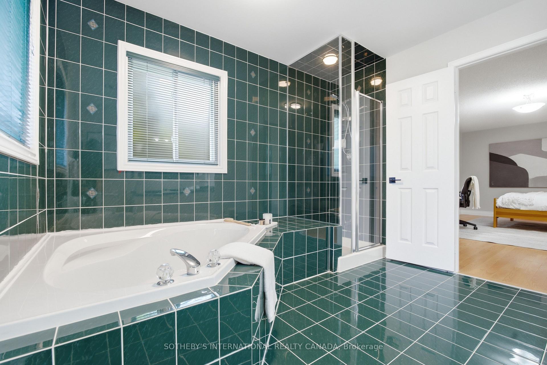 Photo 34 of 5550 Middleport Crescent N, Mississauga, Hurontario — HOMEH
