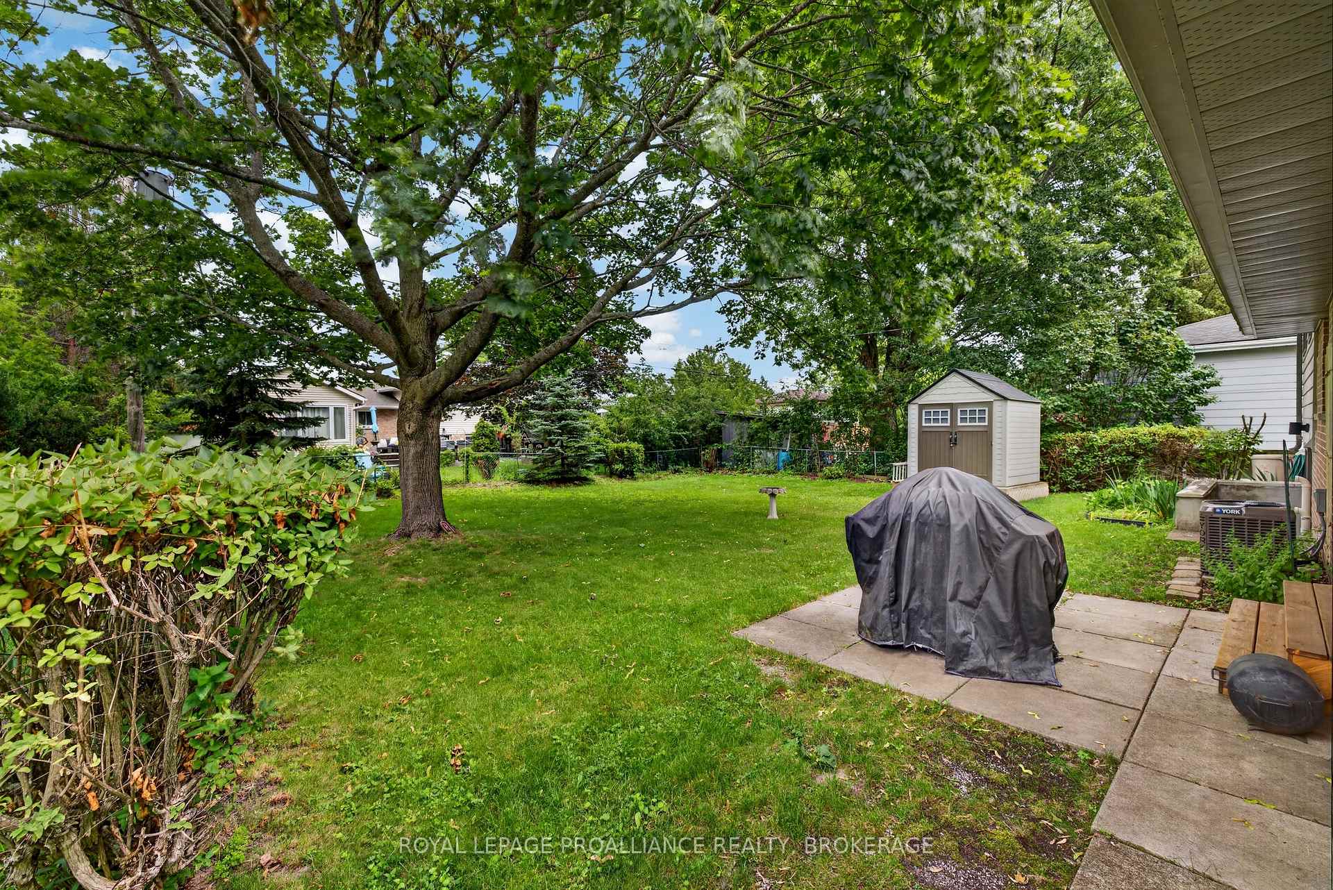 Photo 42 of 682 Carnaby Street, Kingston, South of Taylor-Kidd Blvd — HOMEH