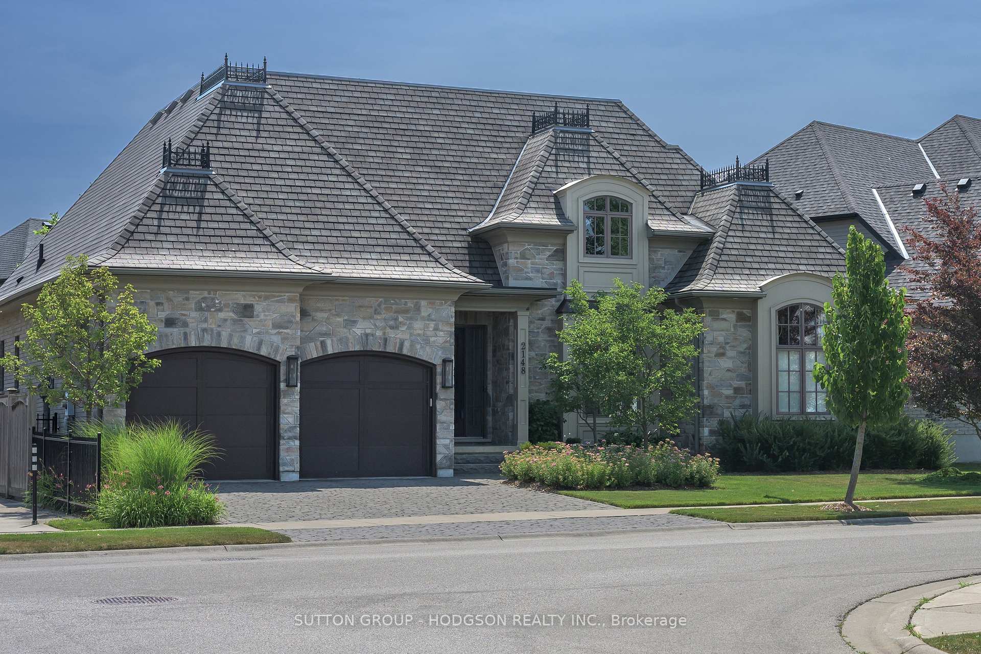Photo 2 of 2148 Callingham Drive, London, North R — HOMEH