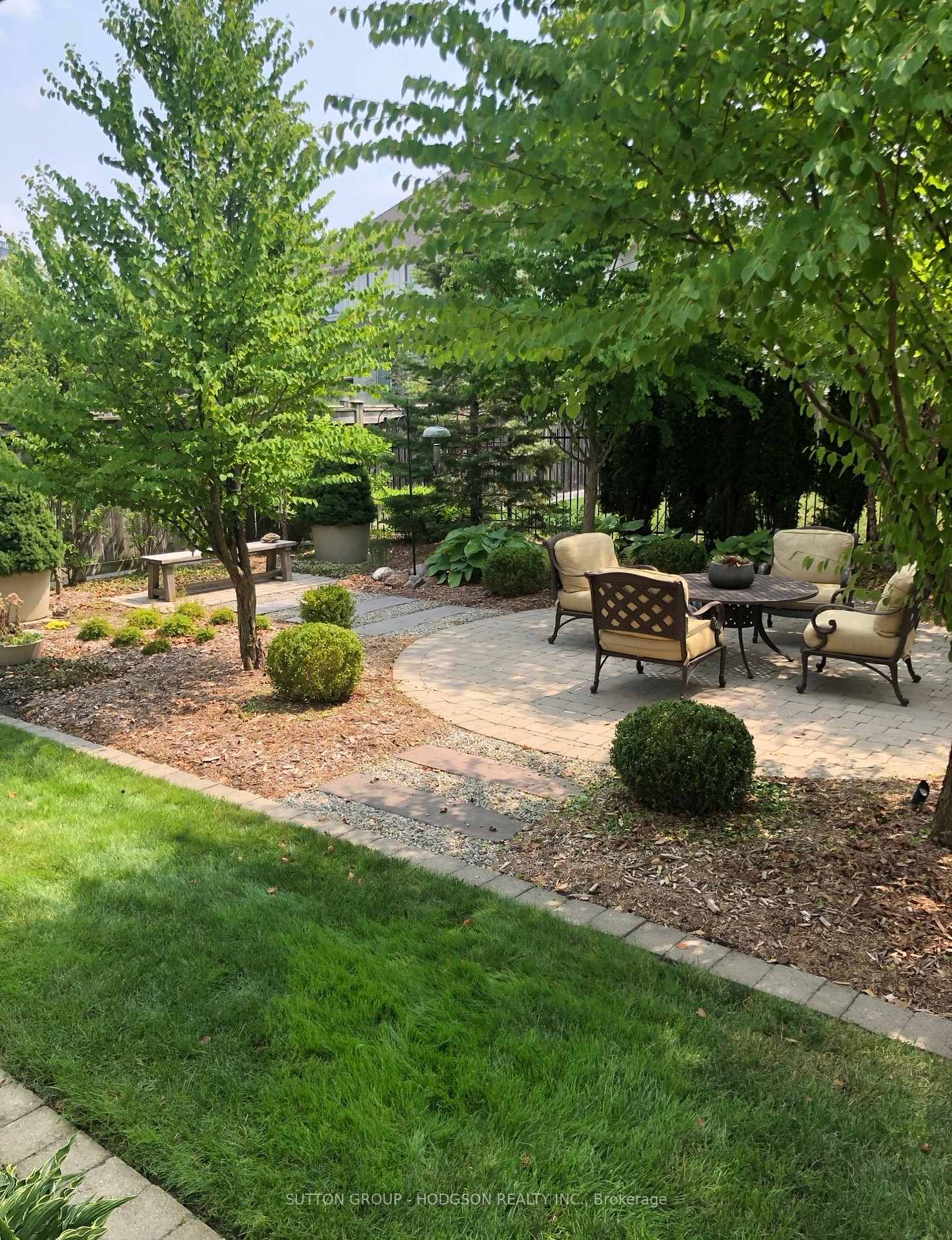 Photo 32 of 2148 Callingham Drive, London, North R — HOMEH