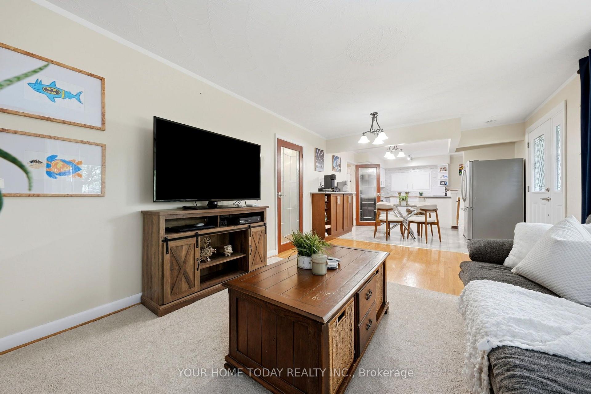 Photo 9 of 22 Norton Crescent, Halton Hills, Georgetown — HOMEH