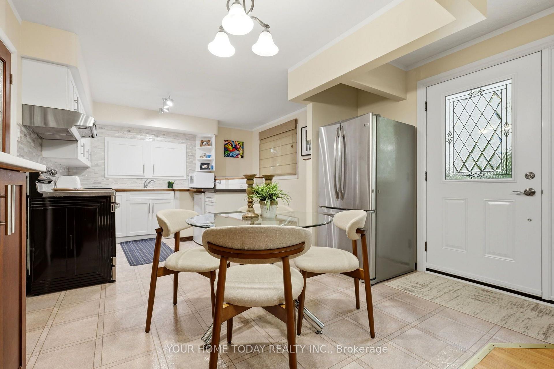 Photo 10 of 22 Norton Crescent, Halton Hills, Georgetown — HOMEH