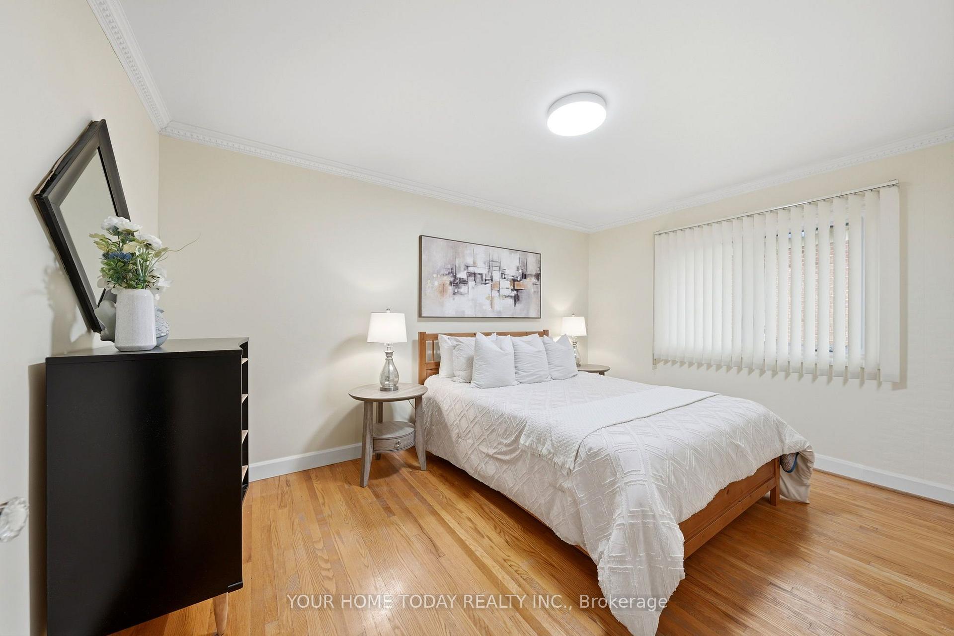 Photo 16 of 22 Norton Crescent, Halton Hills, Georgetown — HOMEH