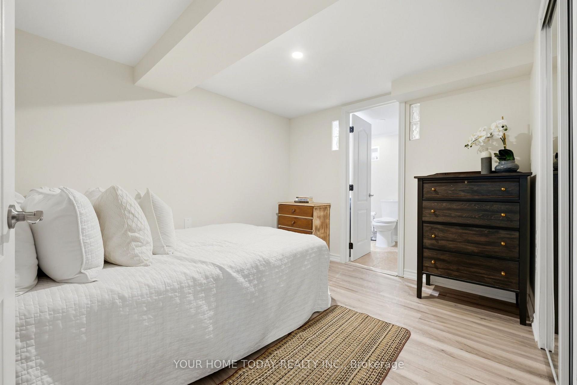 Photo 30 of 22 Norton Crescent, Halton Hills, Georgetown — HOMEH